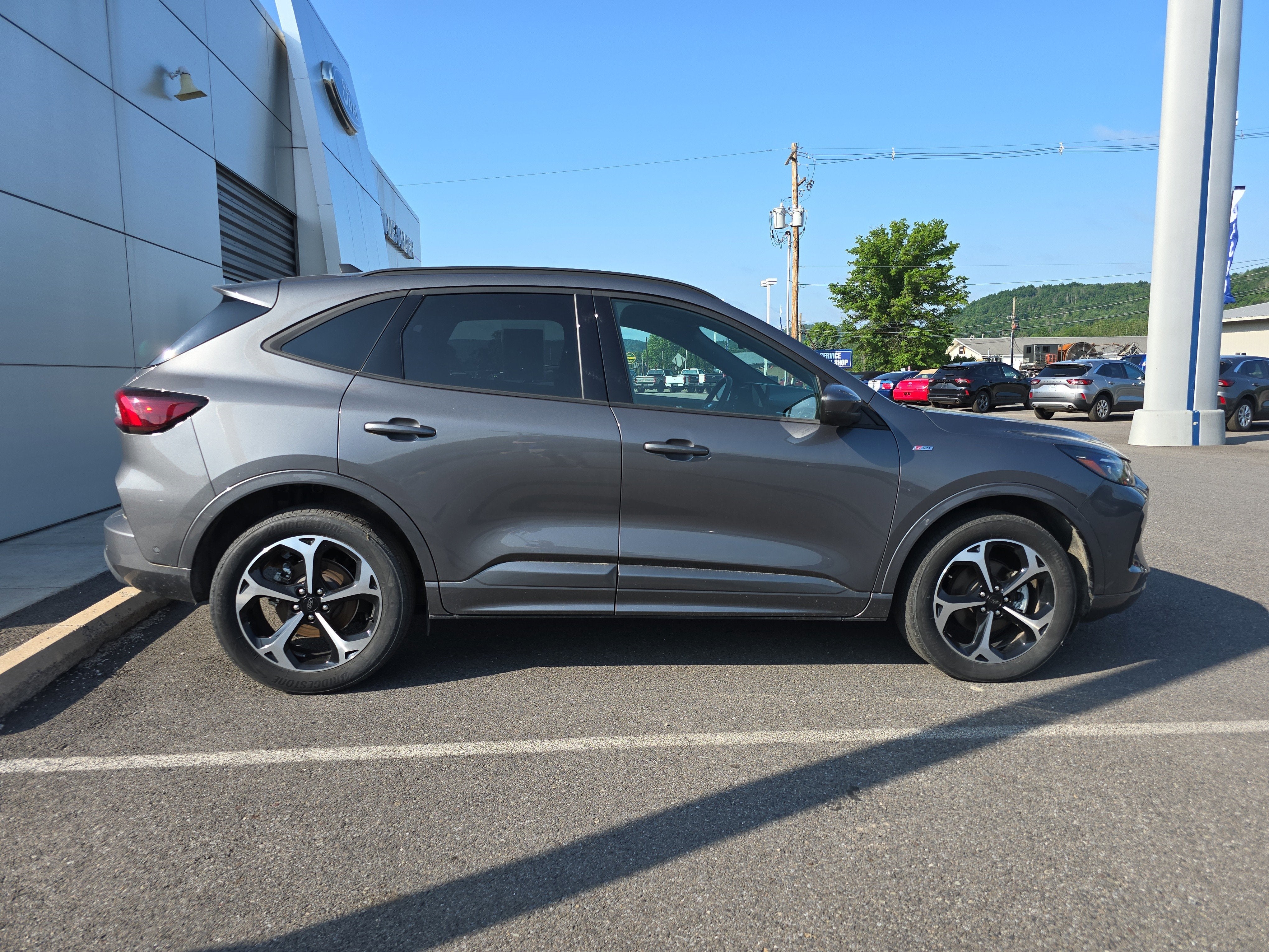 2024 Ford Escape ST-Line Elite