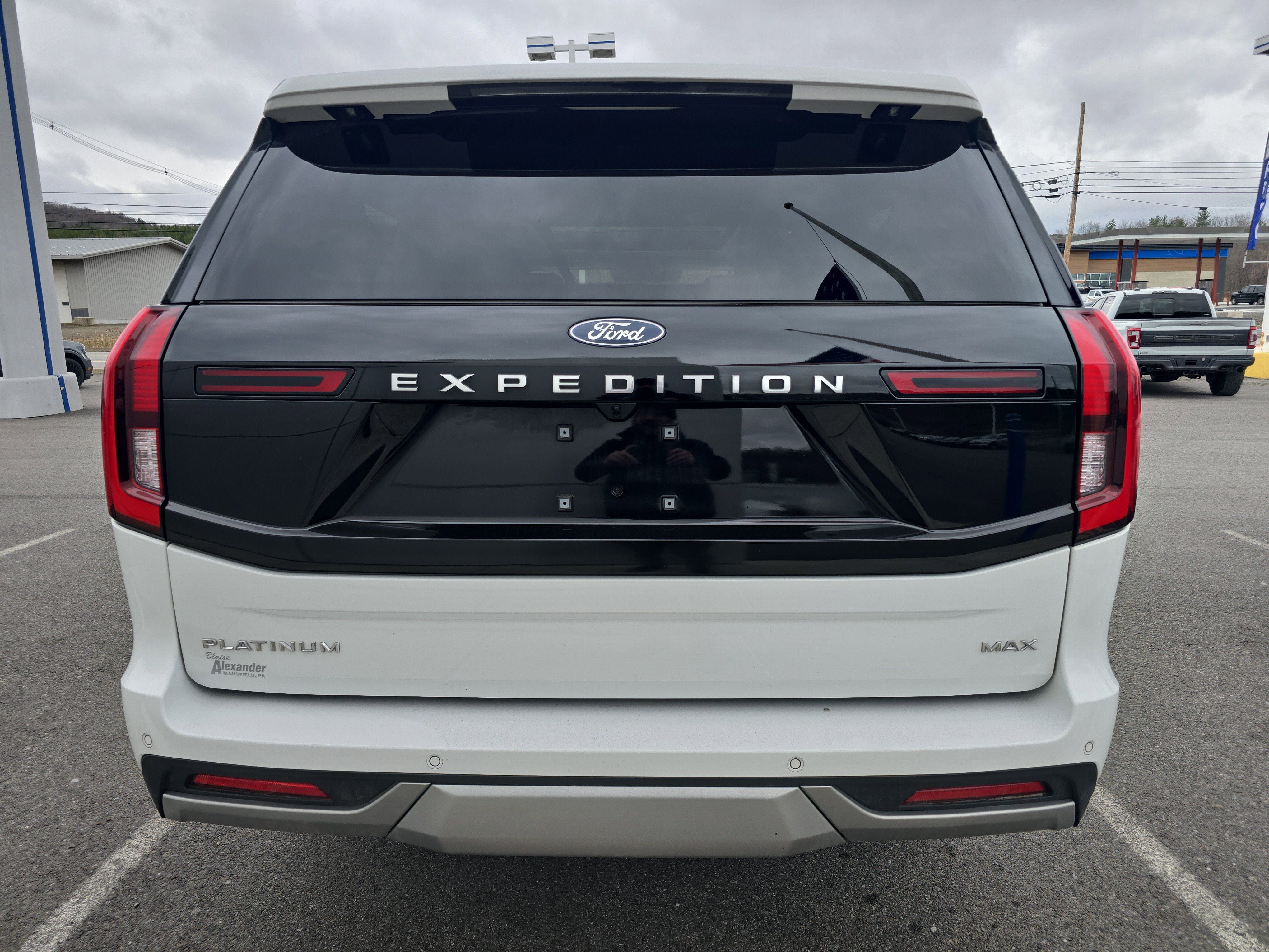 2025 Ford Expedition Max Platinum
