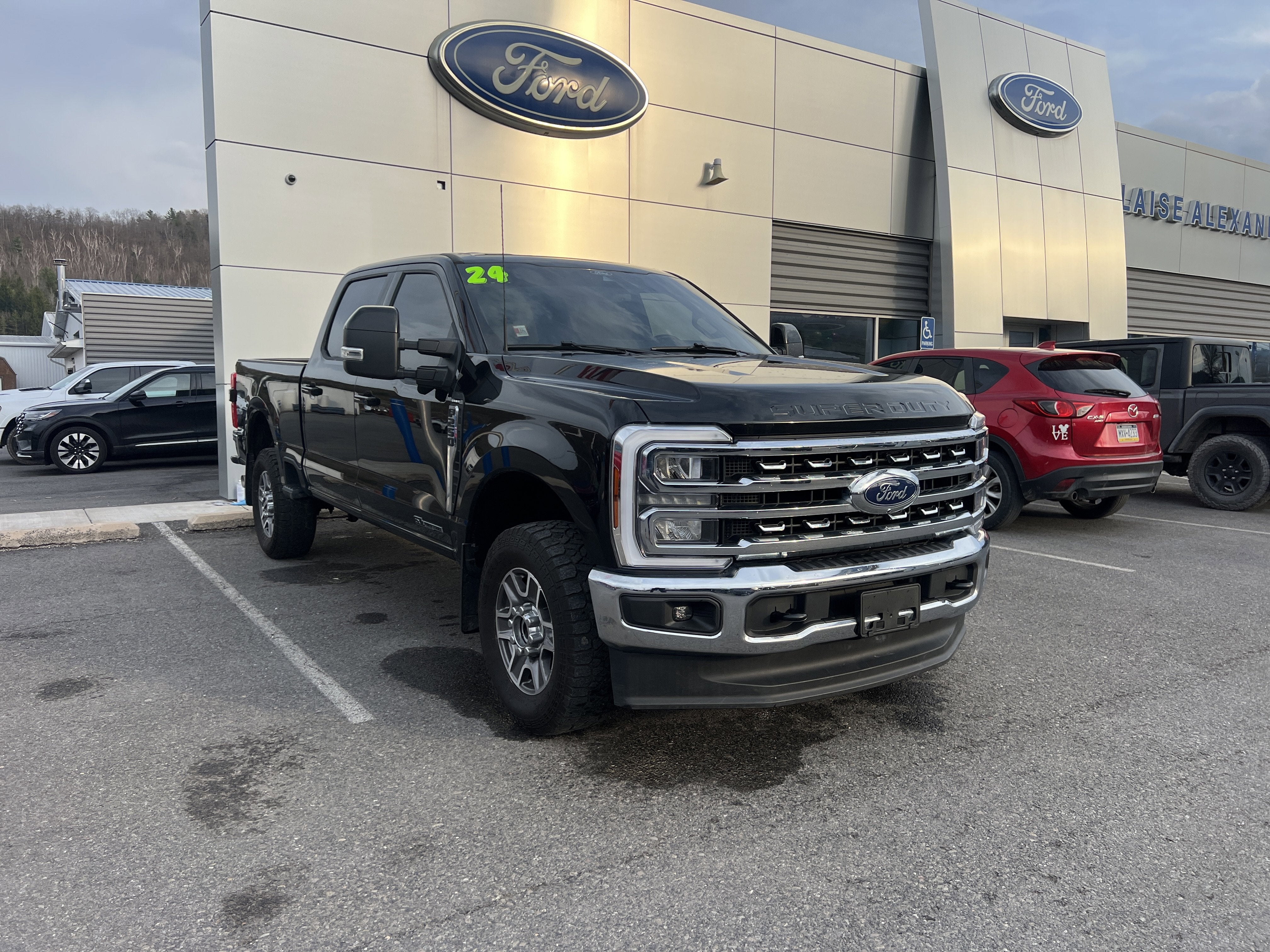 2024 Ford Super Duty F-250 SRW LARIAT