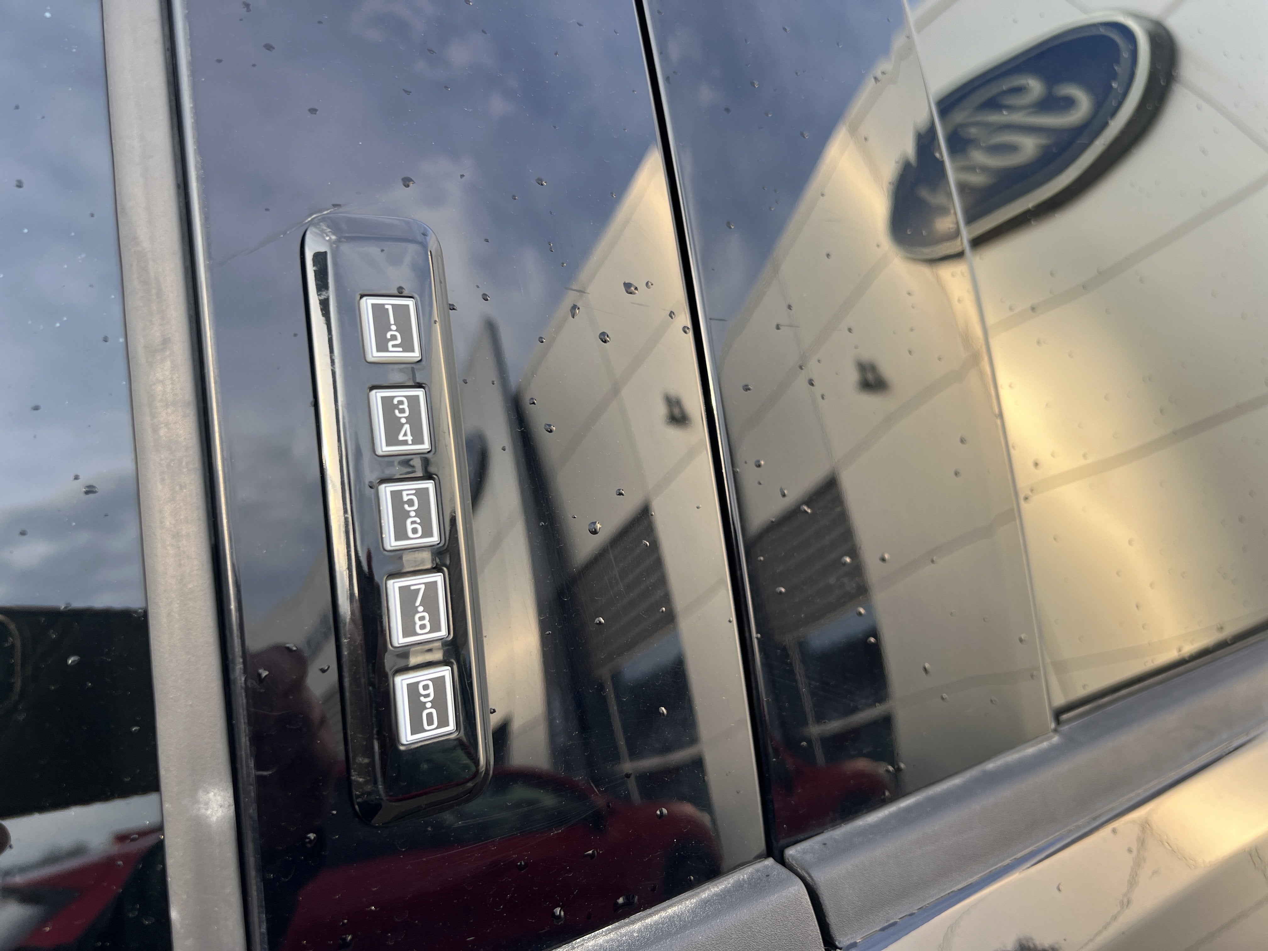 2024 Ford Super Duty F-250 SRW LARIAT