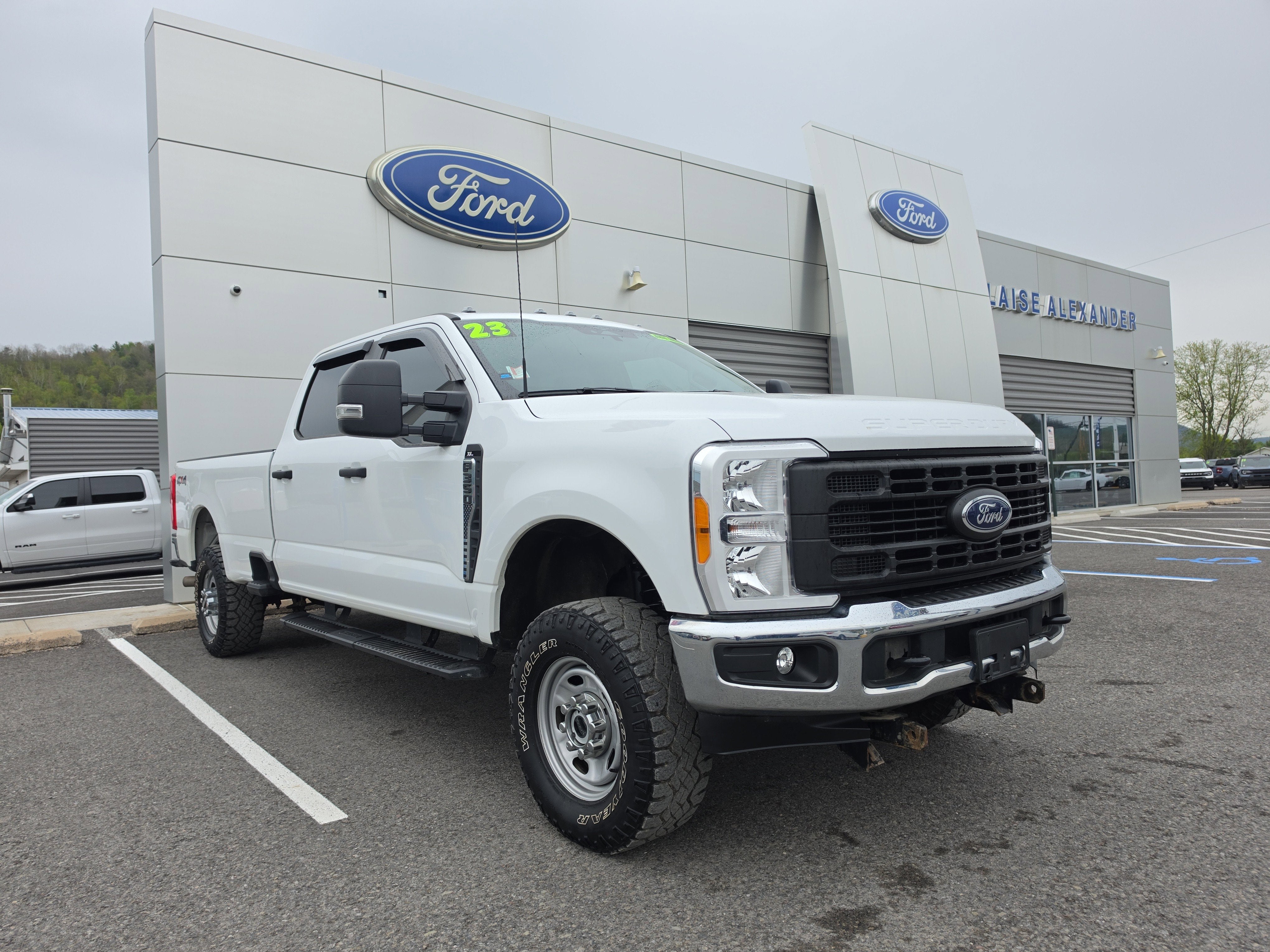 2023 Ford Super Duty F-350 SRW XL