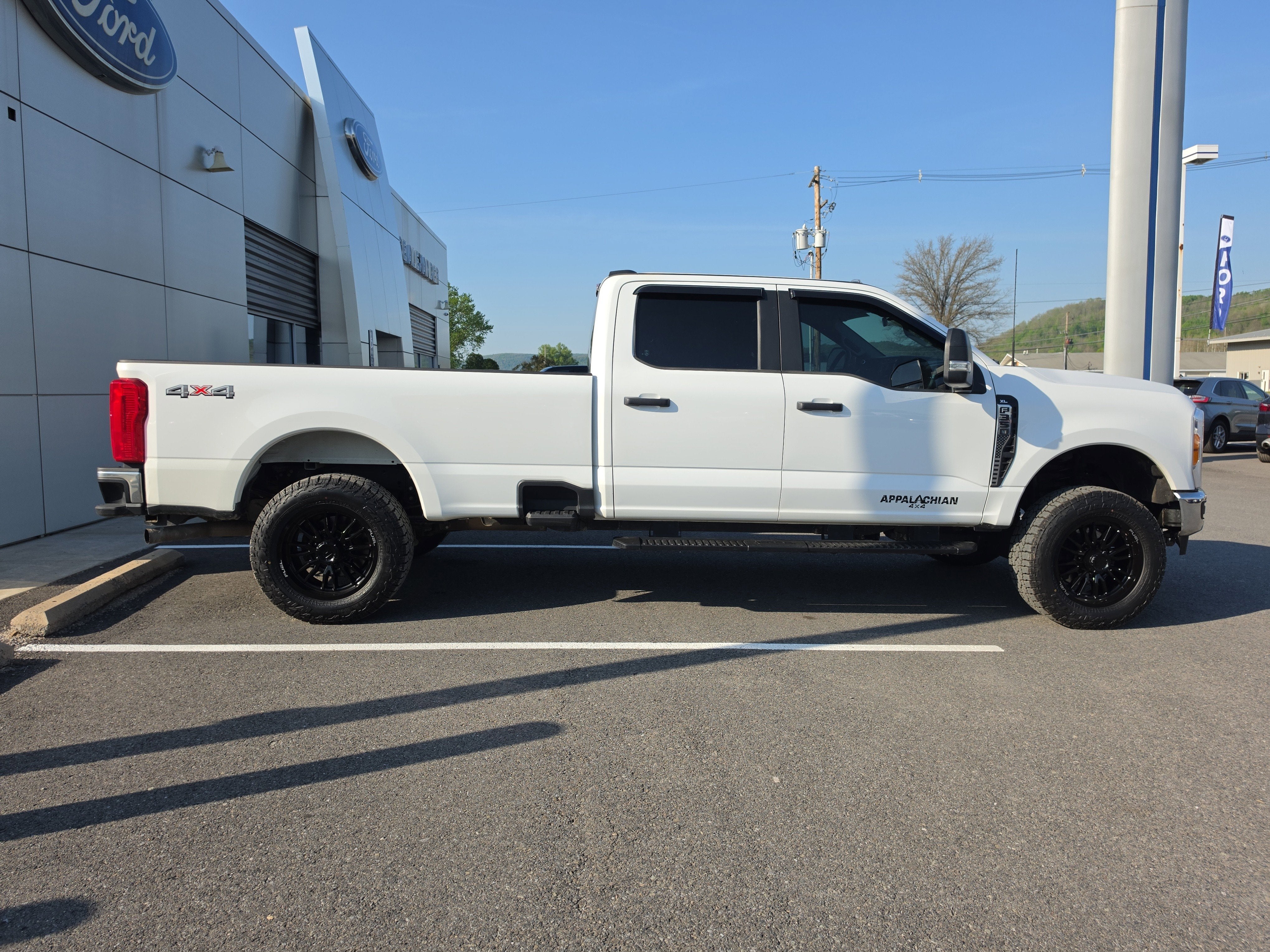 2023 Ford Super Duty F-350 SRW XL