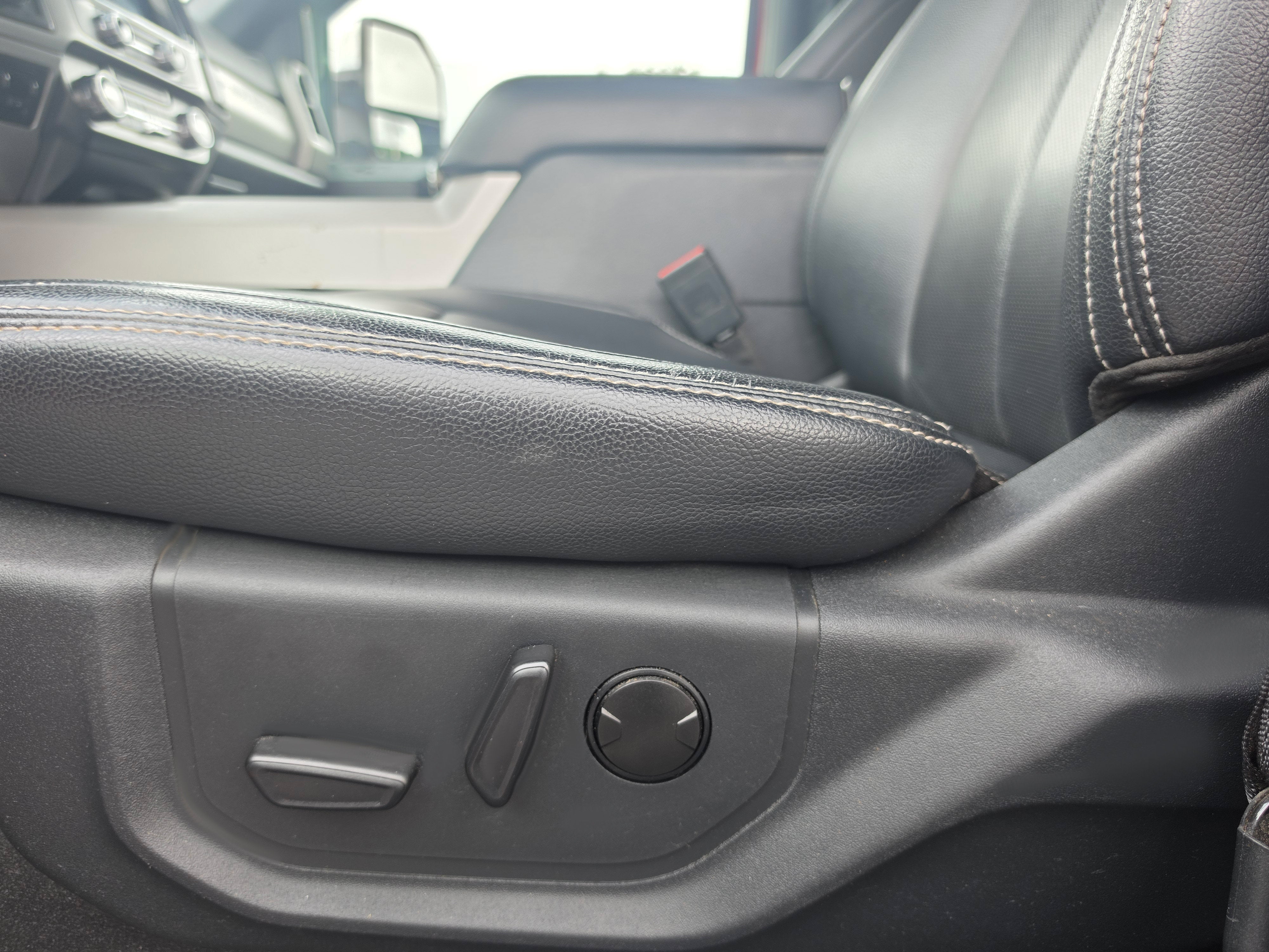 2022 Ford Super Duty F-350 SRW LARIAT