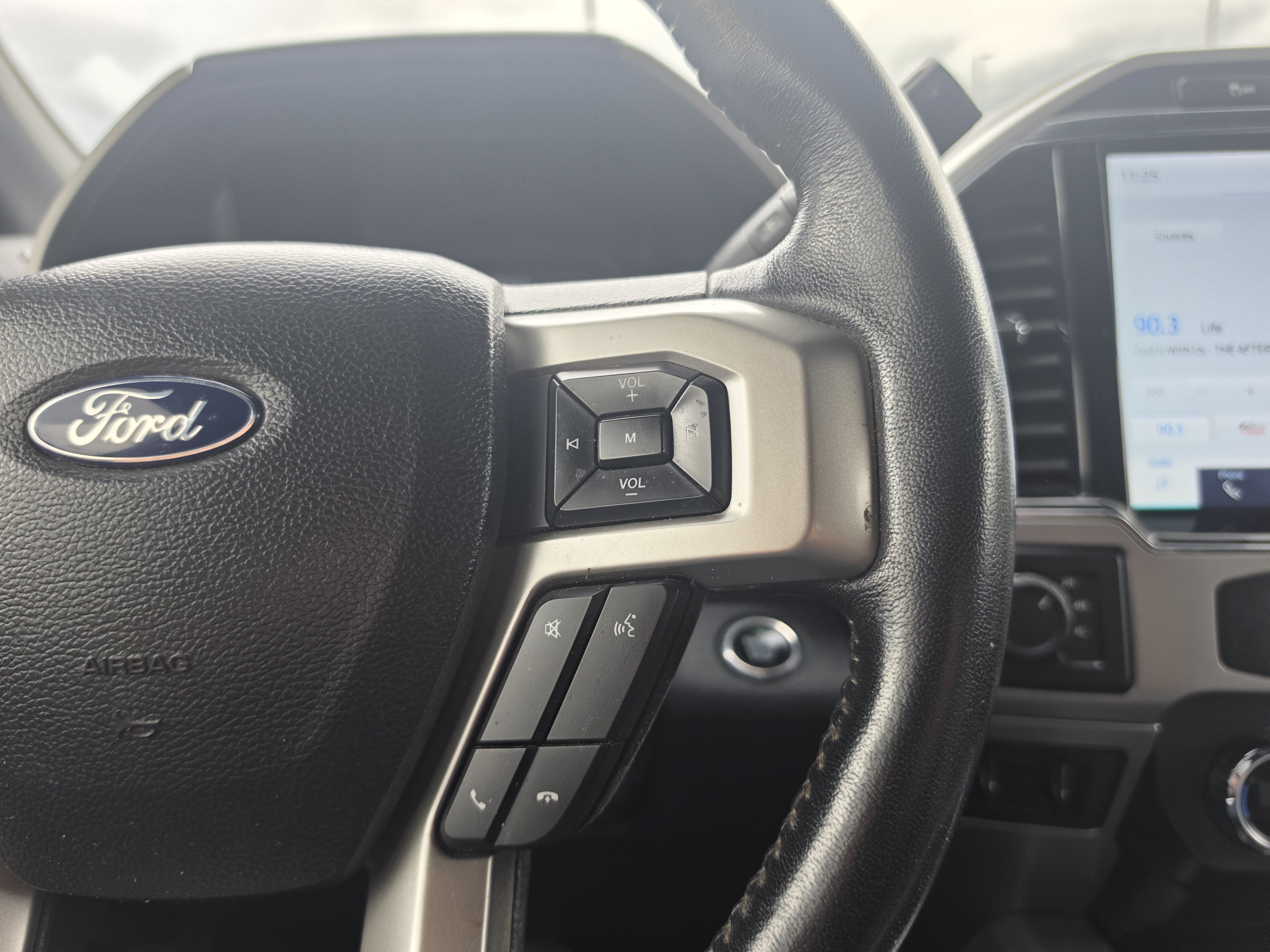 2022 Ford Super Duty F-350 SRW LARIAT