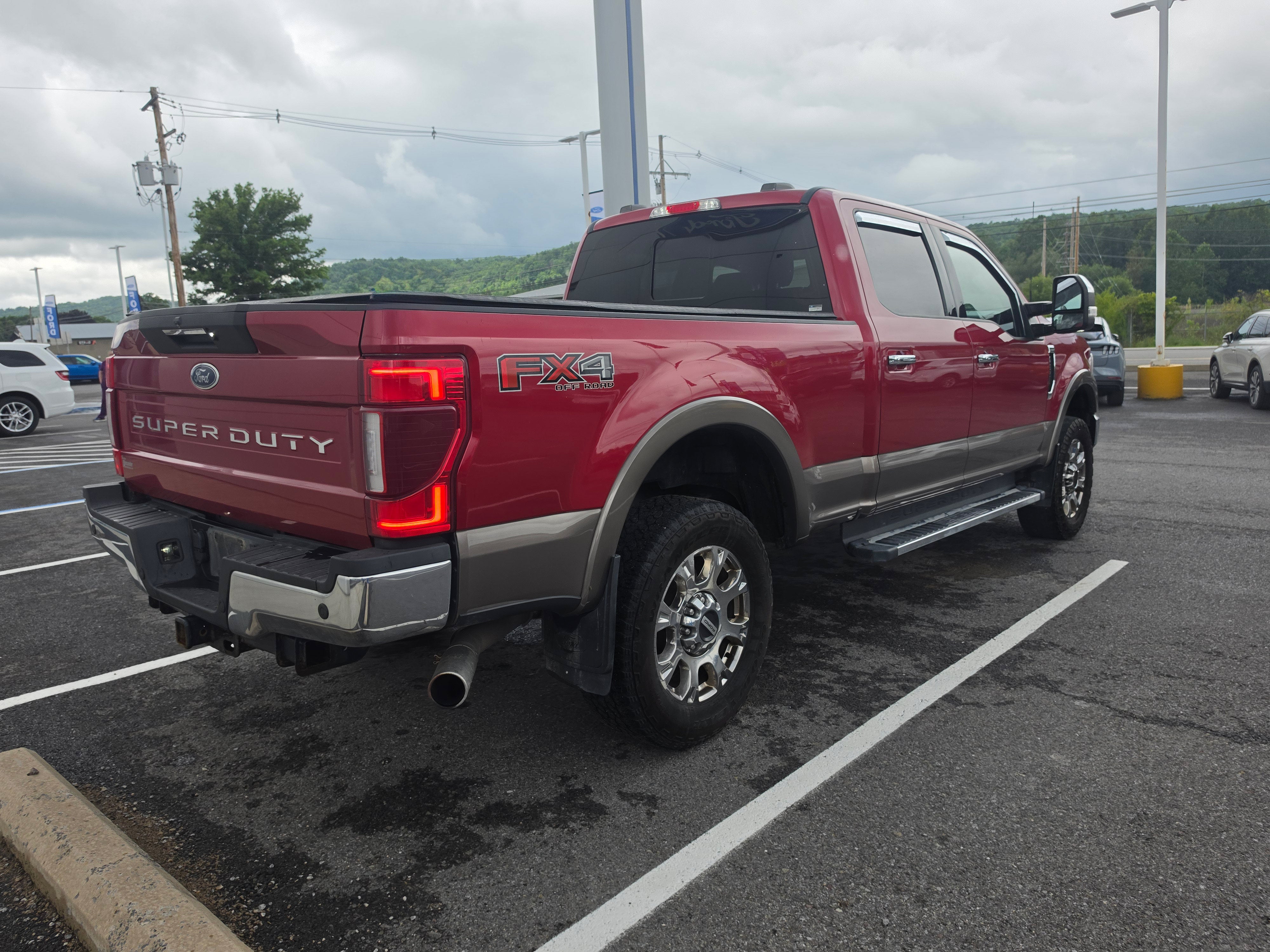 2022 Ford Super Duty F-350 SRW LARIAT