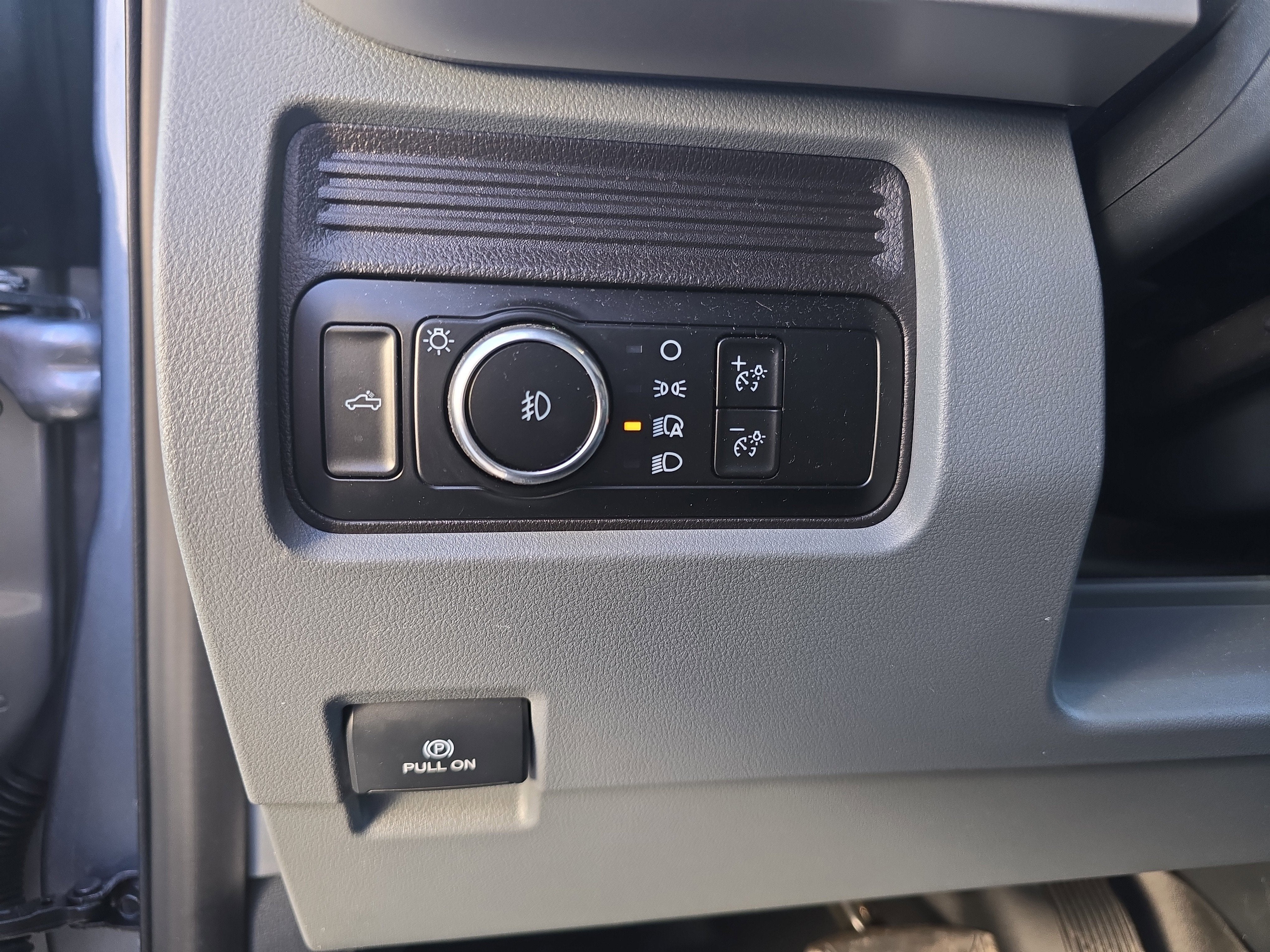 2024 Ford Super Duty F-350 SRW XL