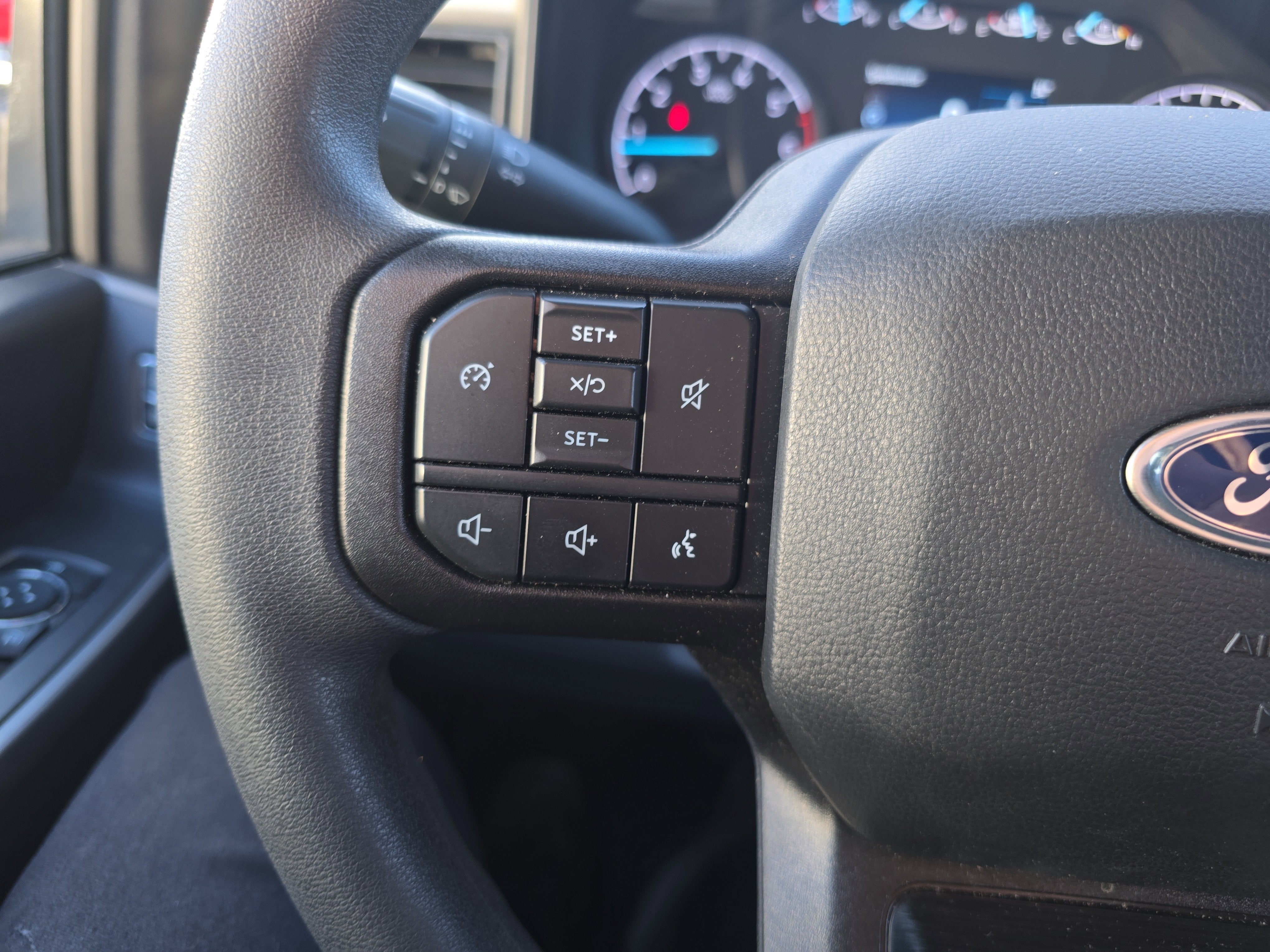 2024 Ford Super Duty F-350 SRW XL