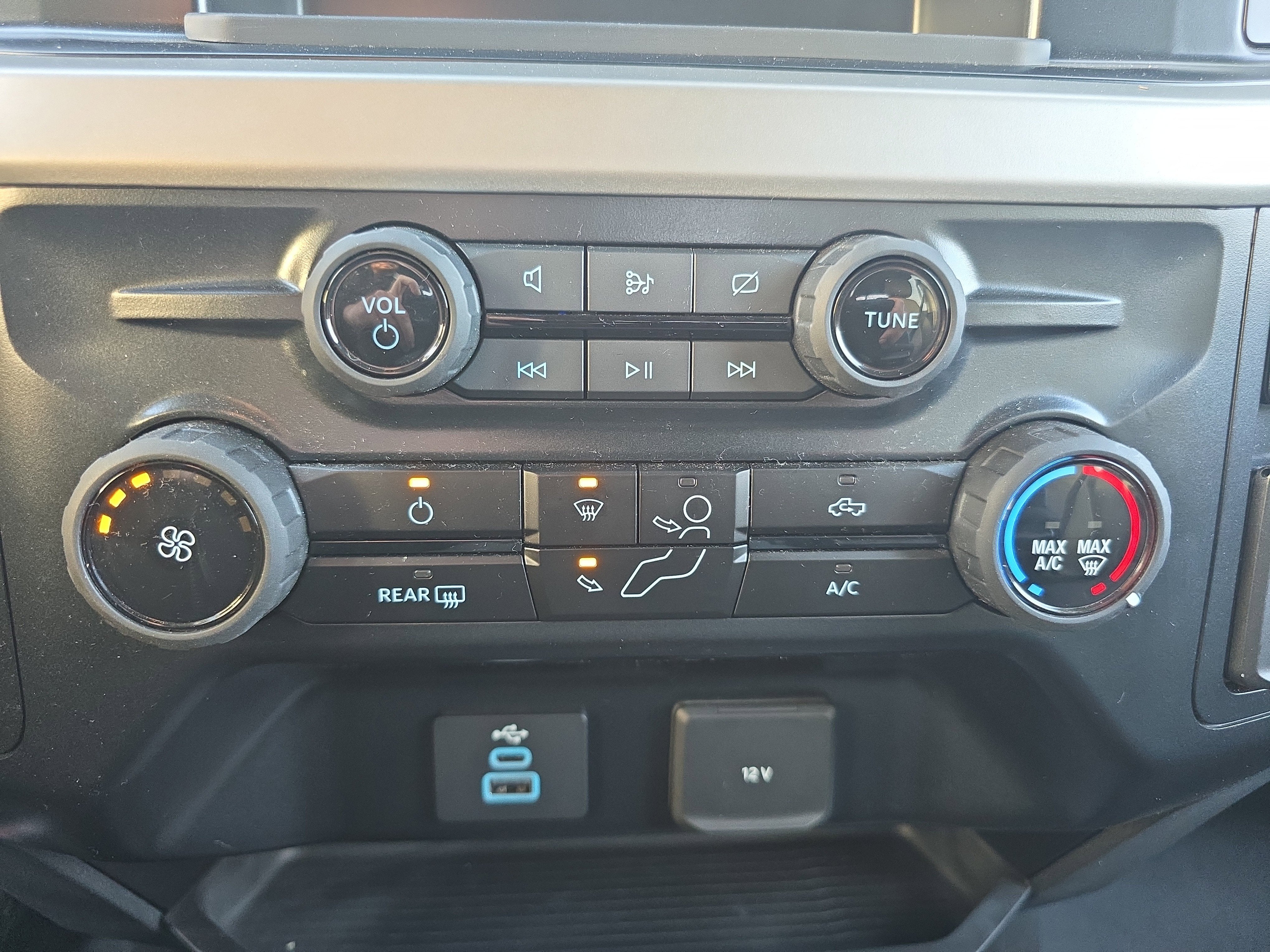 2024 Ford Super Duty F-350 SRW XL