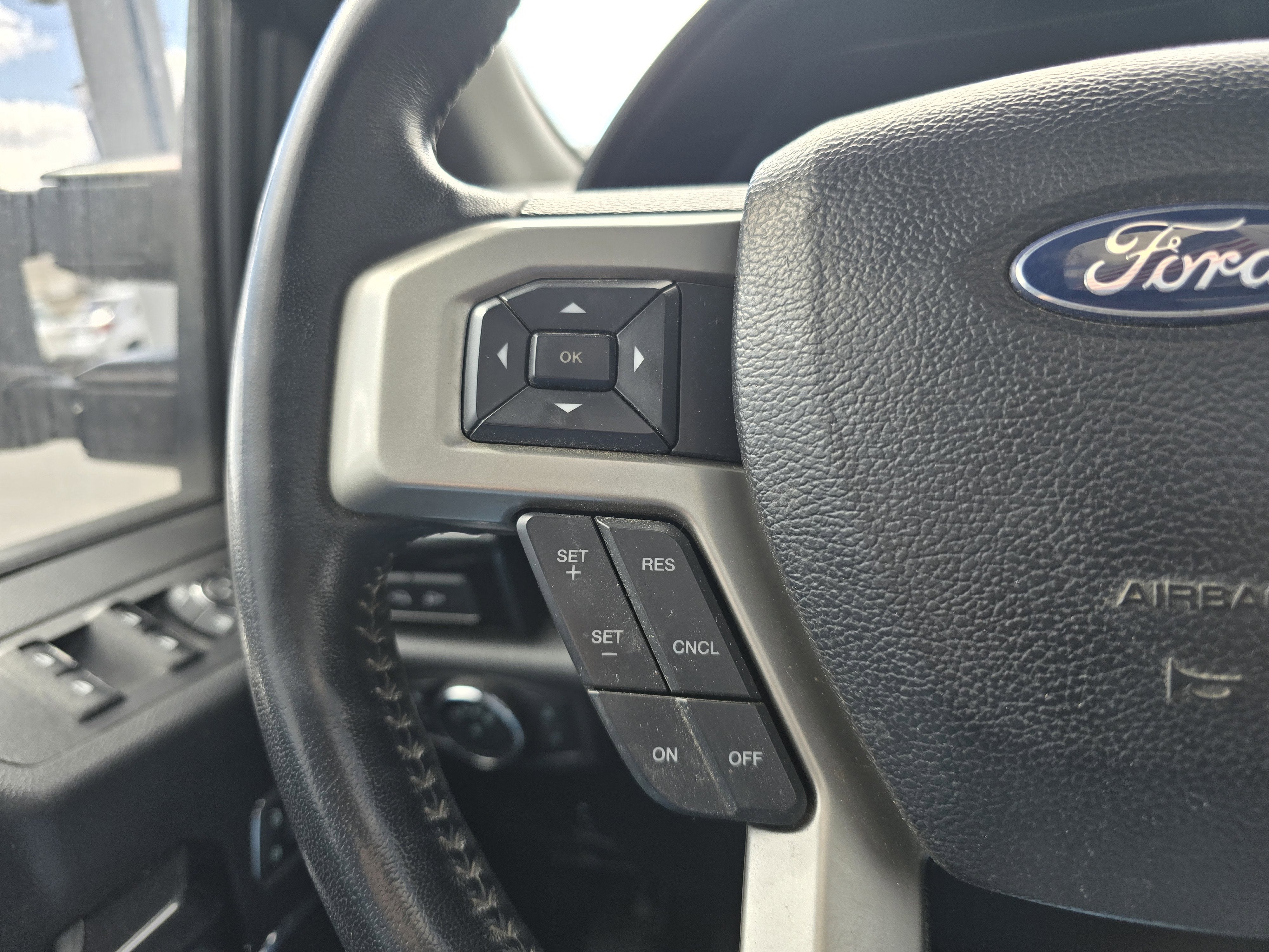 2021 Ford Super Duty F-350 SRW LARIAT