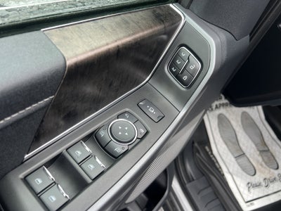 2025 Ford Super Duty F-350 DRW LARIAT