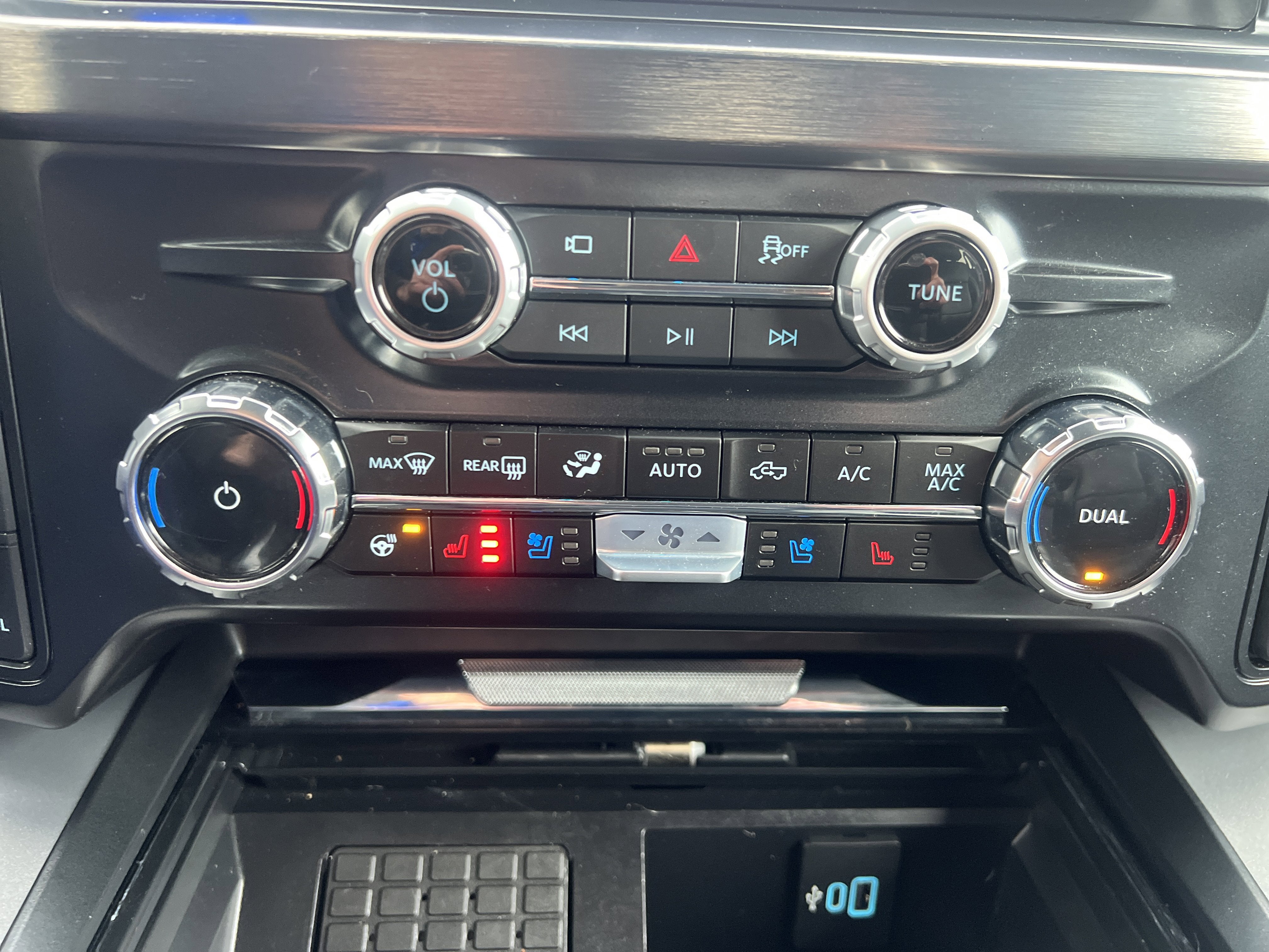 2025 Ford Super Duty F-350 DRW LARIAT