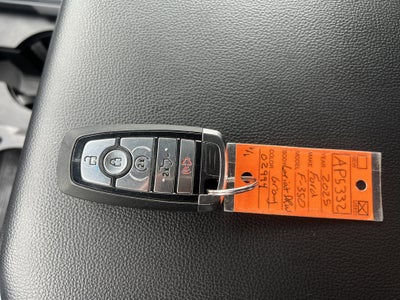 2025 Ford Super Duty F-350 DRW LARIAT