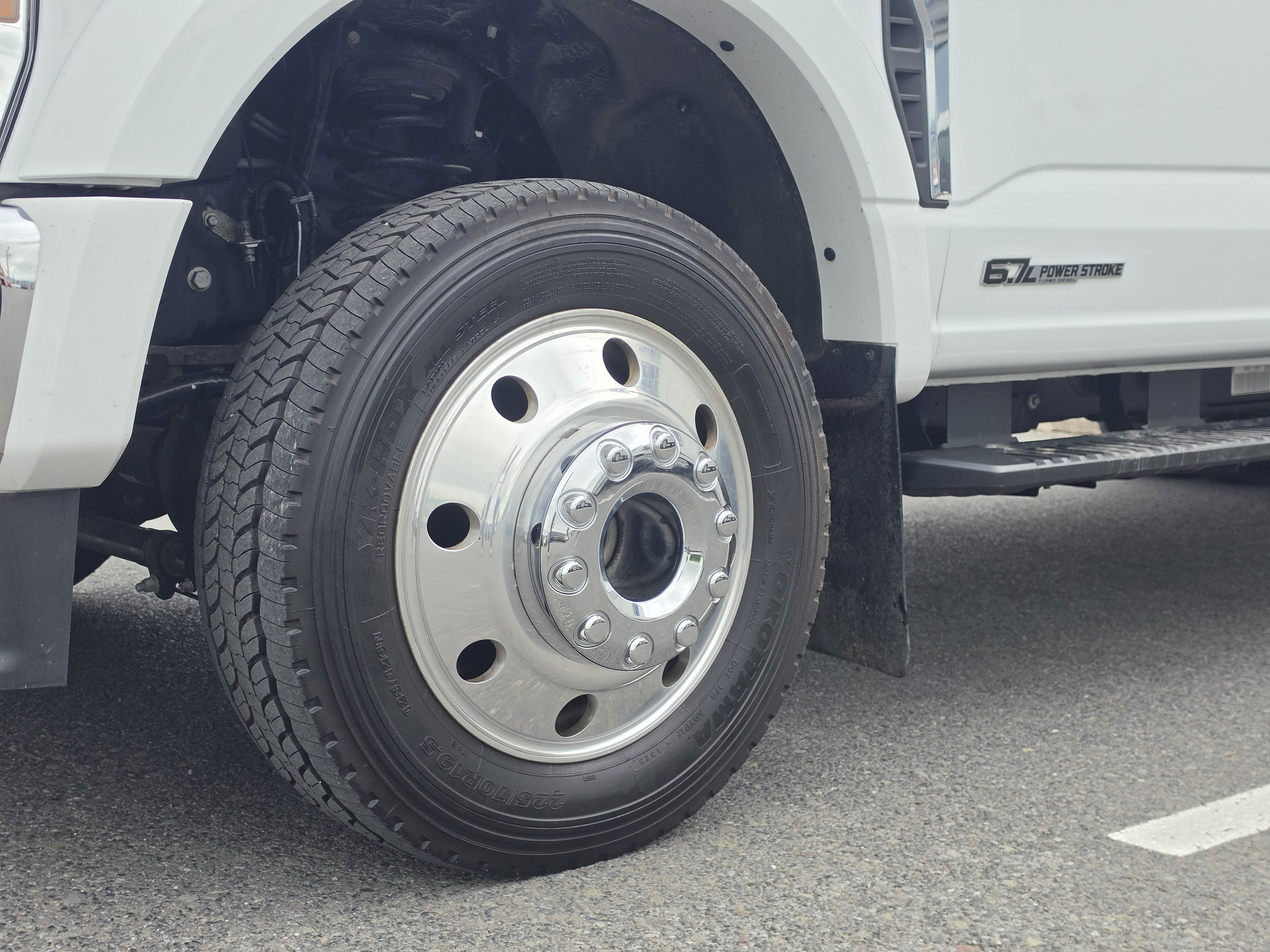2024 Ford Super Duty F-450 DRW XLT