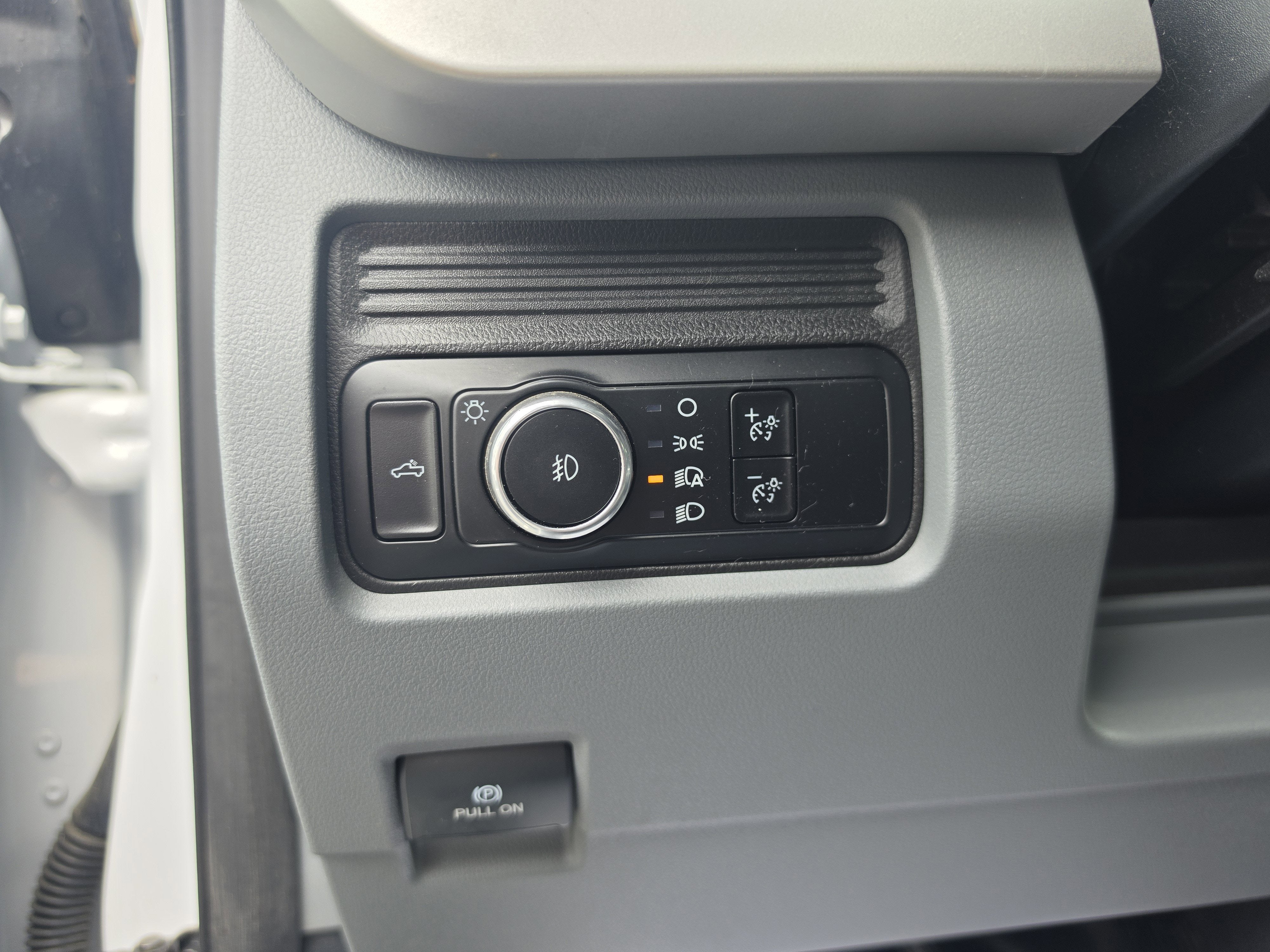 2024 Ford Super Duty F-450 DRW XLT
