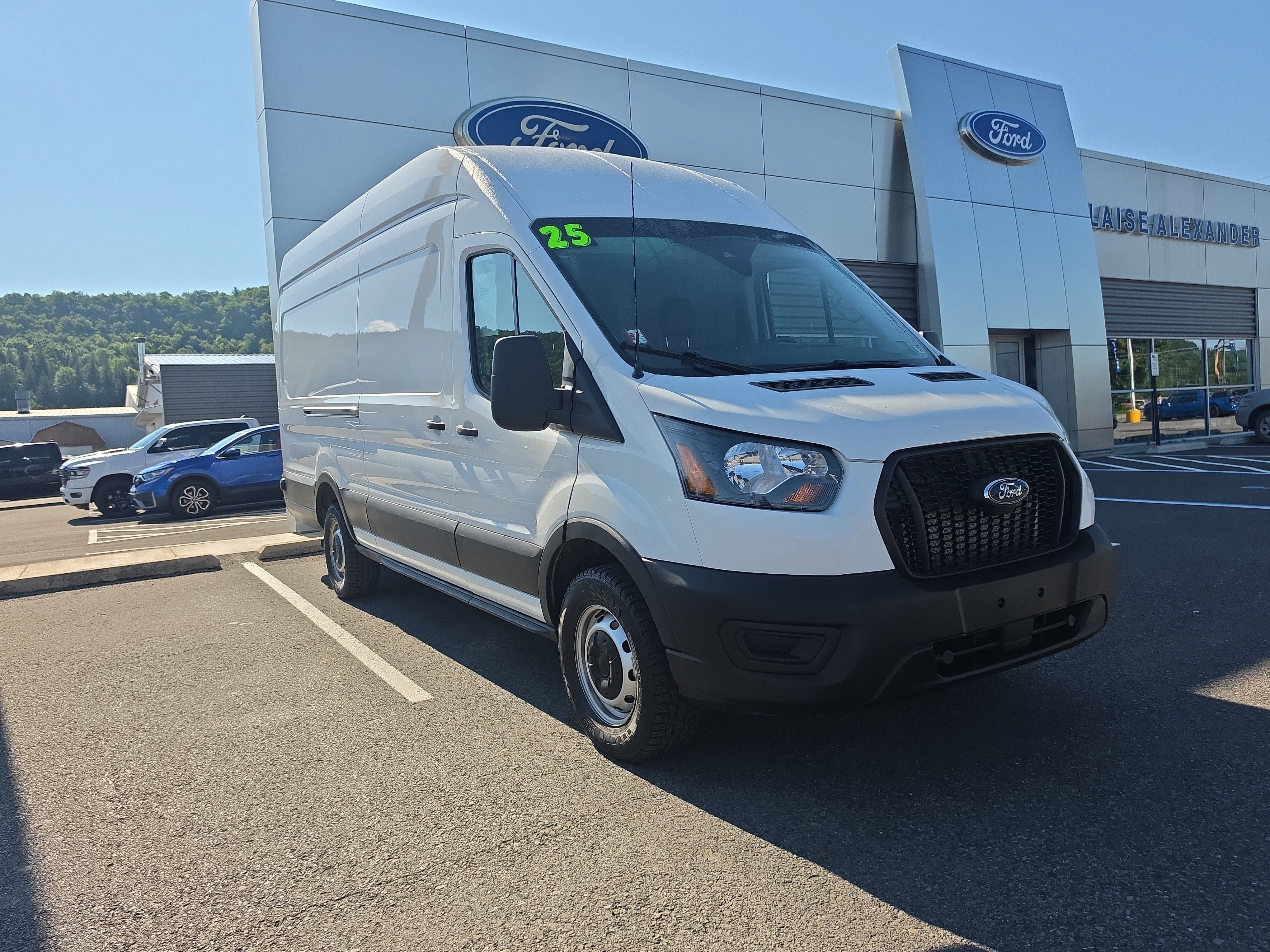 2025 Ford Transit Cargo Van Base