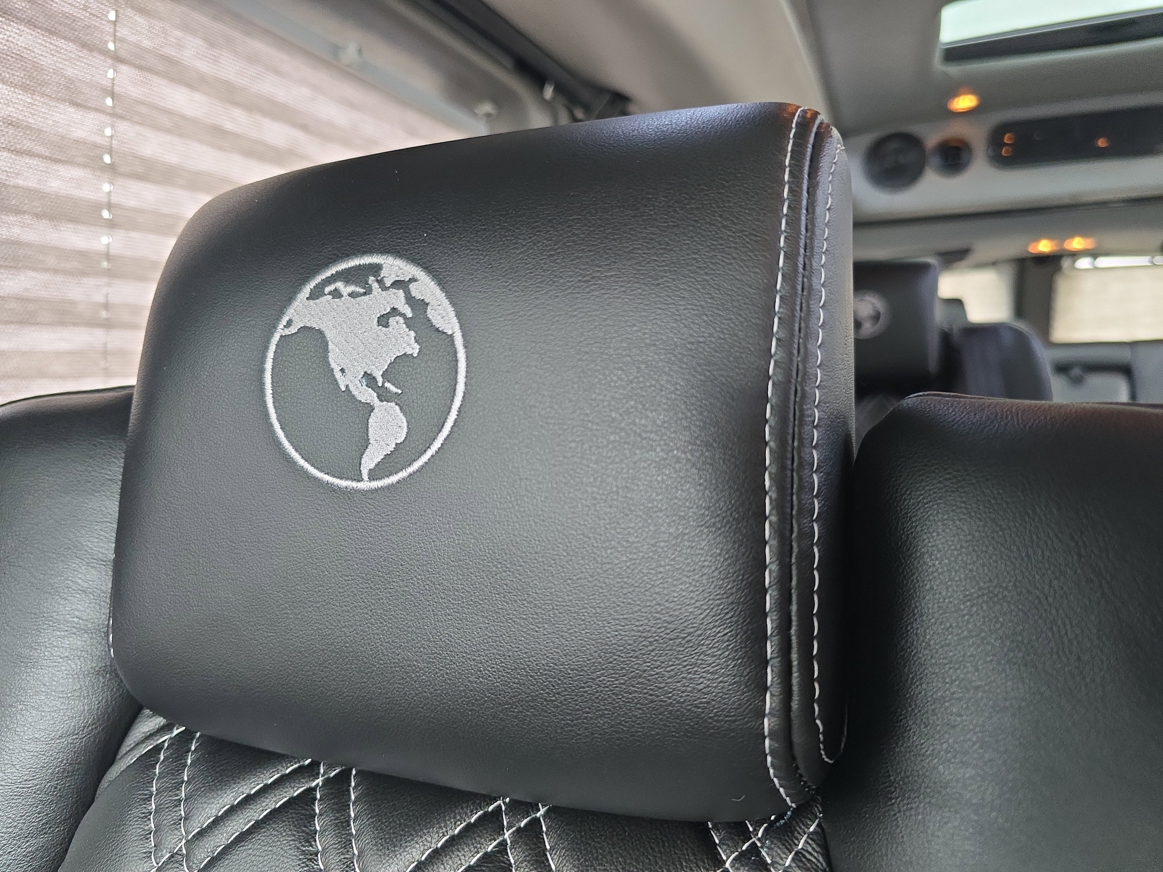 2021 Chevrolet Express Passenger LS