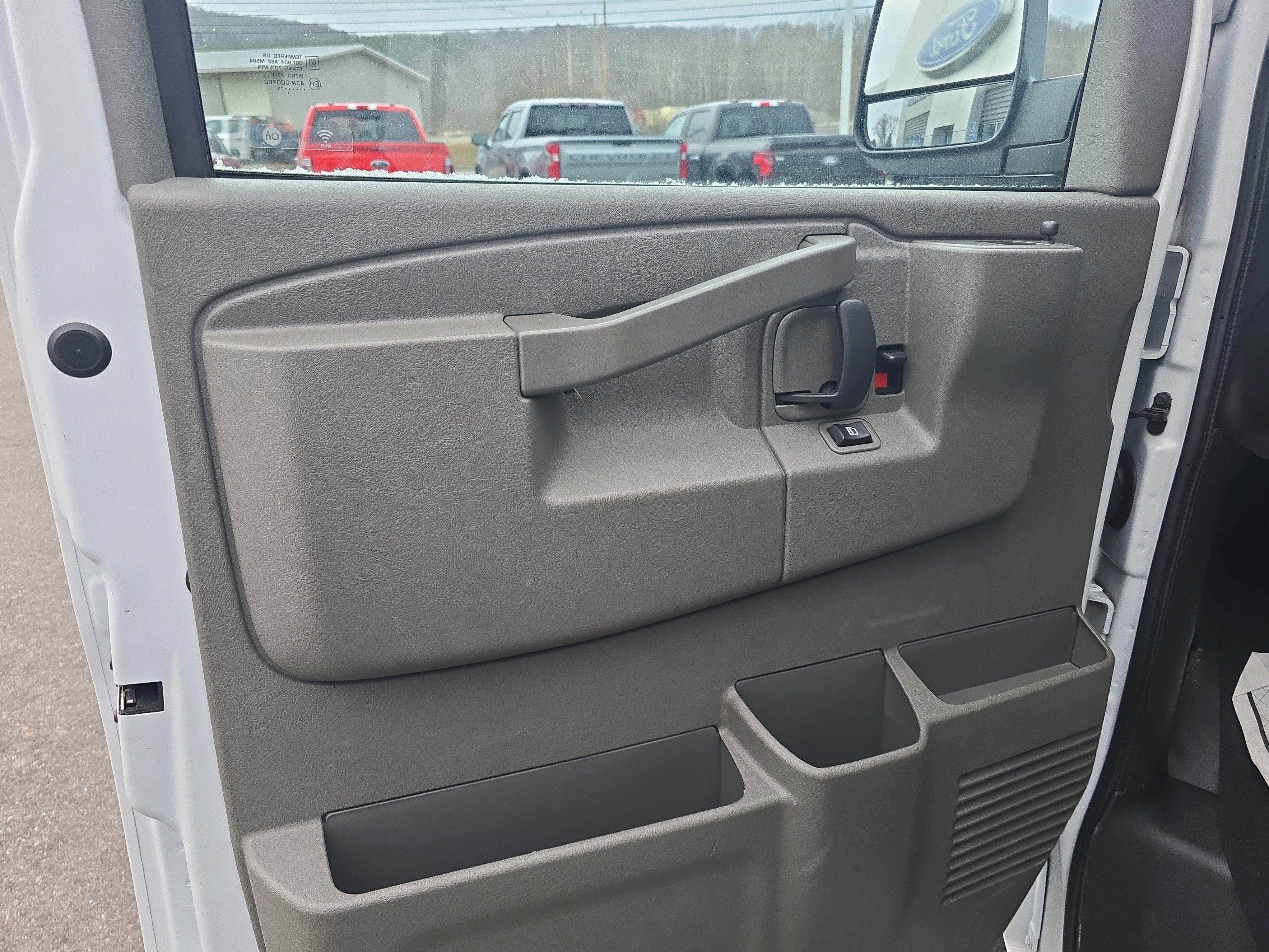 2023 Chevrolet Express Passenger LS