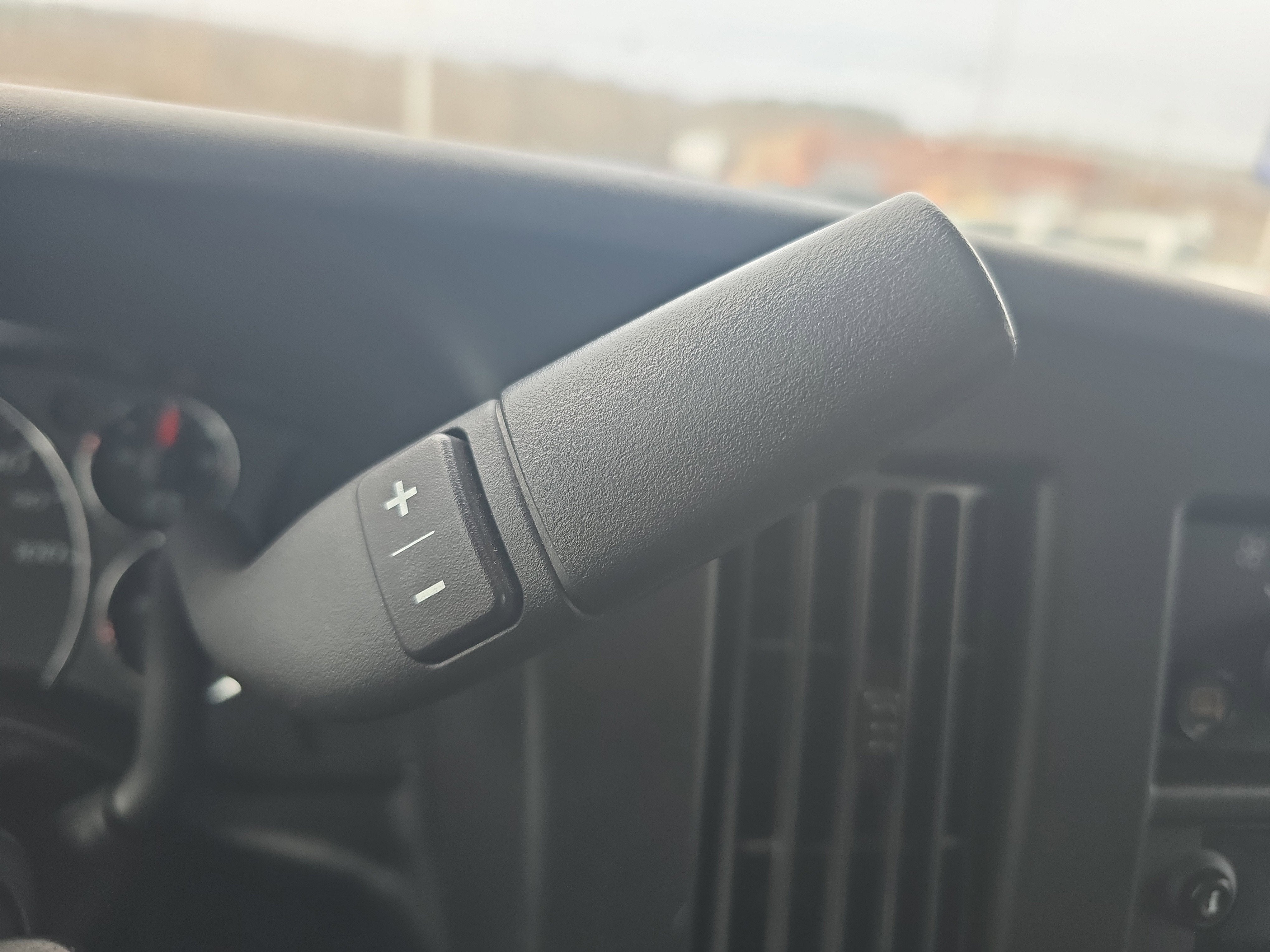 2023 Chevrolet Express Passenger LS