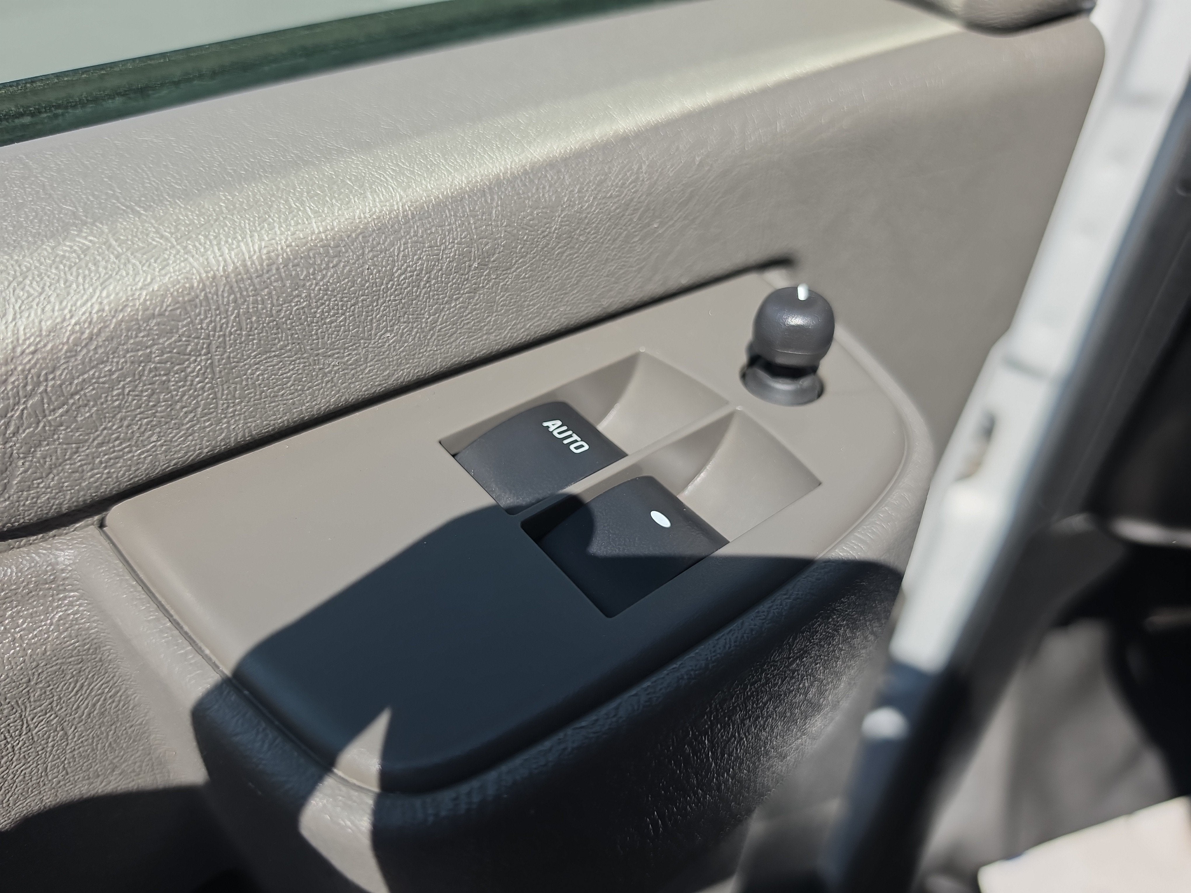 2024 Chevrolet Express Passenger LS