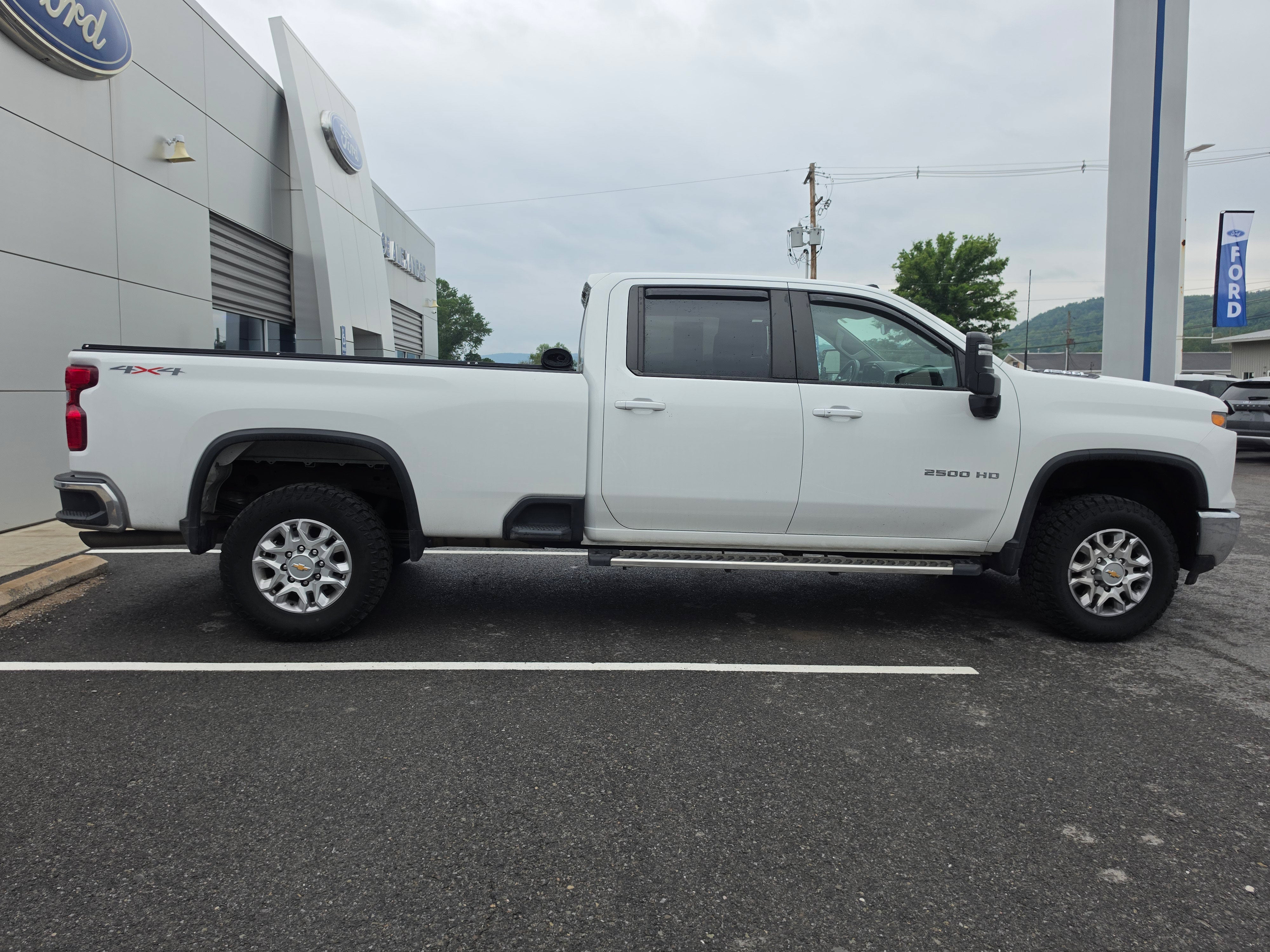 2024 Chevrolet Silverado 2500HD LT