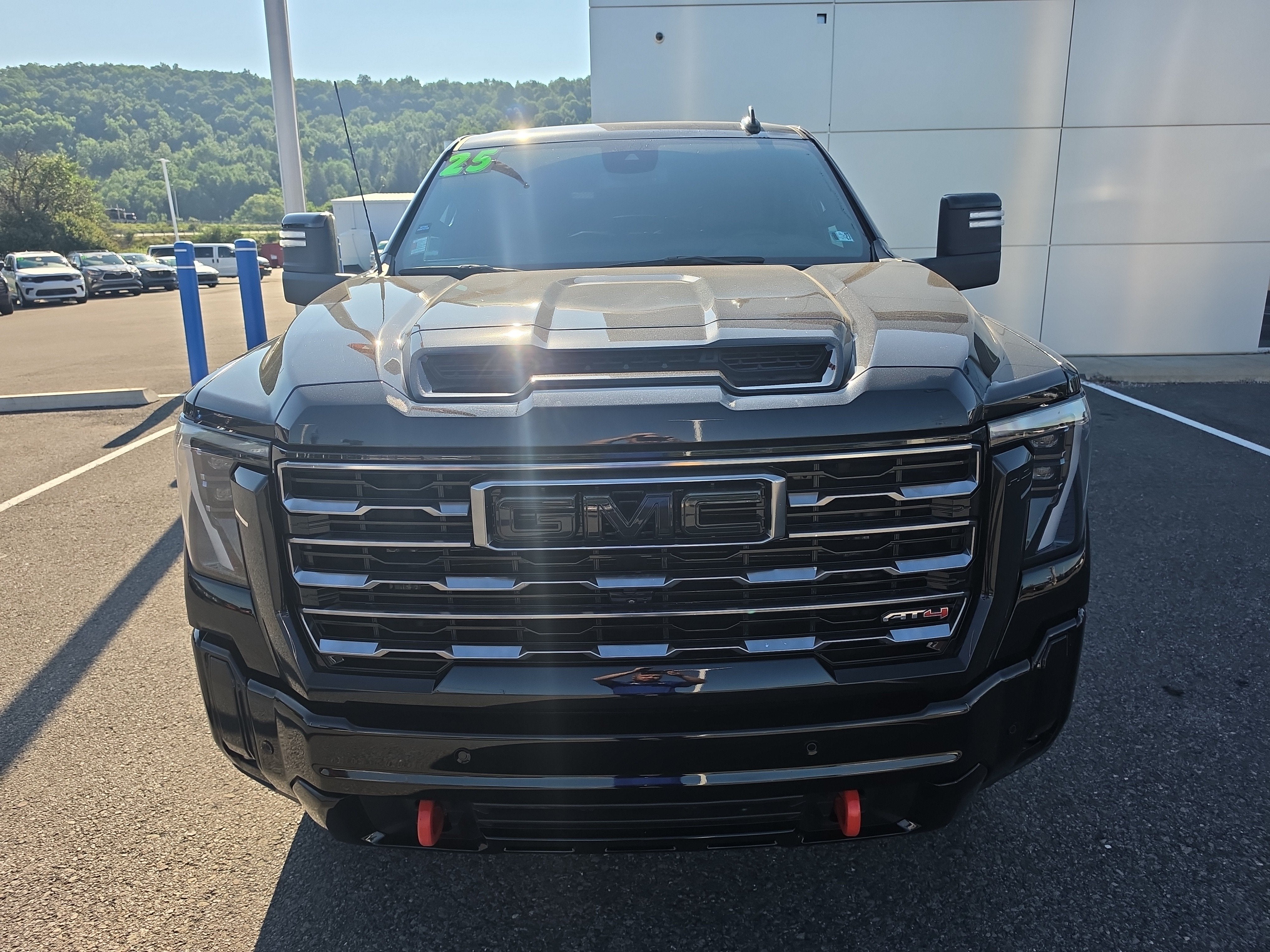2025 GMC Sierra 2500HD AT4