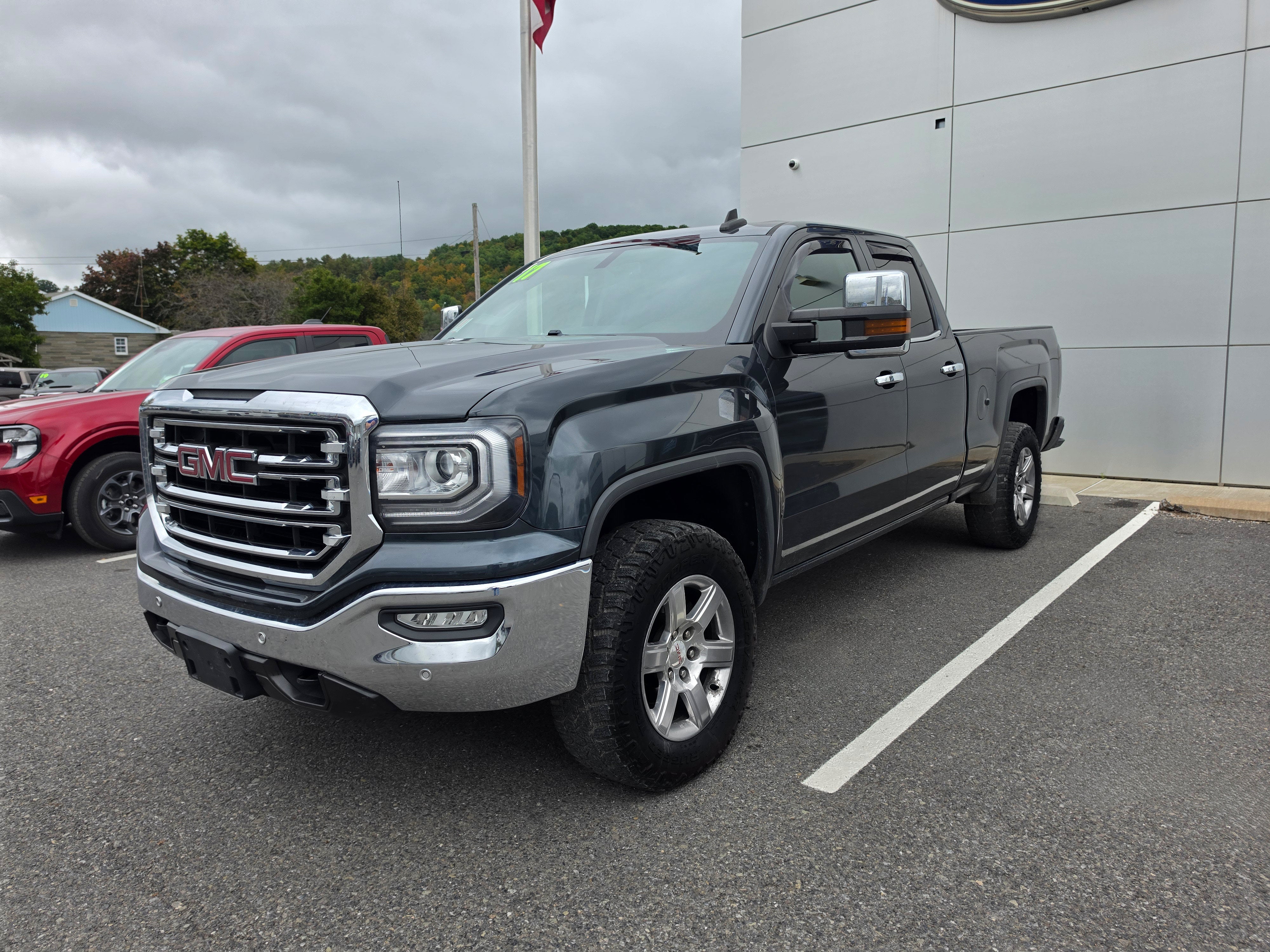 2017 GMC Sierra 1500 SLT