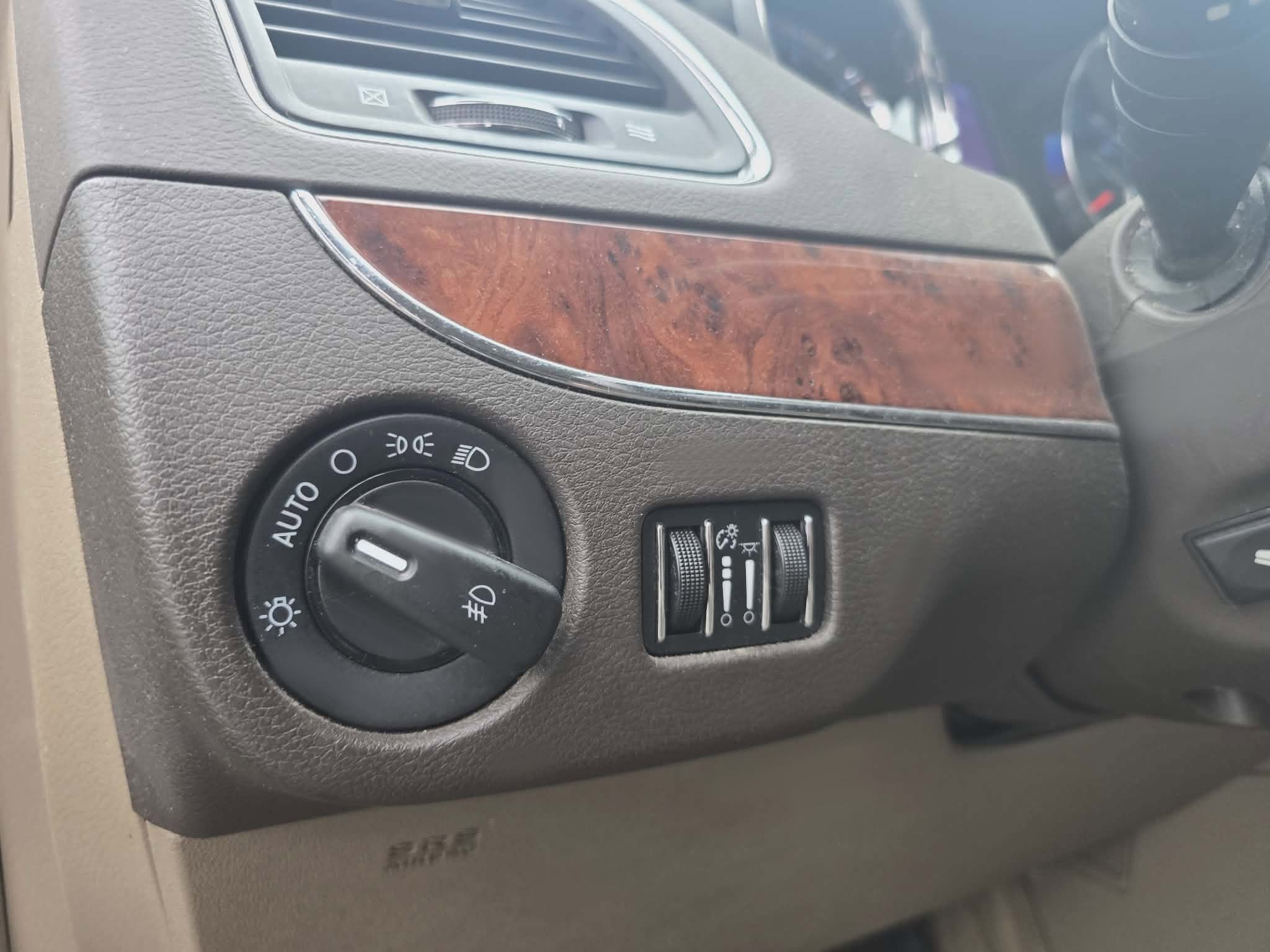 2012 Chrysler Town & Country Limited