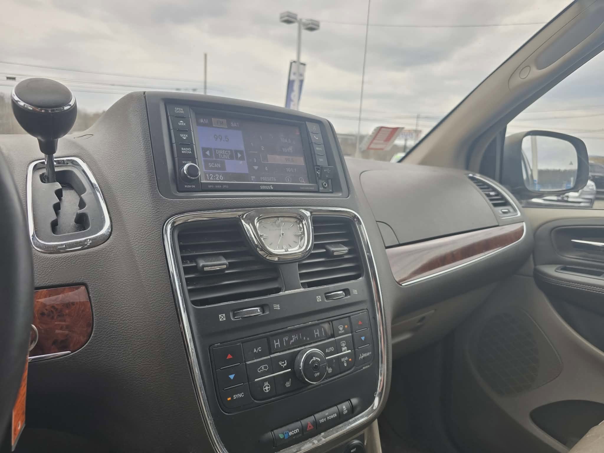 2012 Chrysler Town & Country Limited