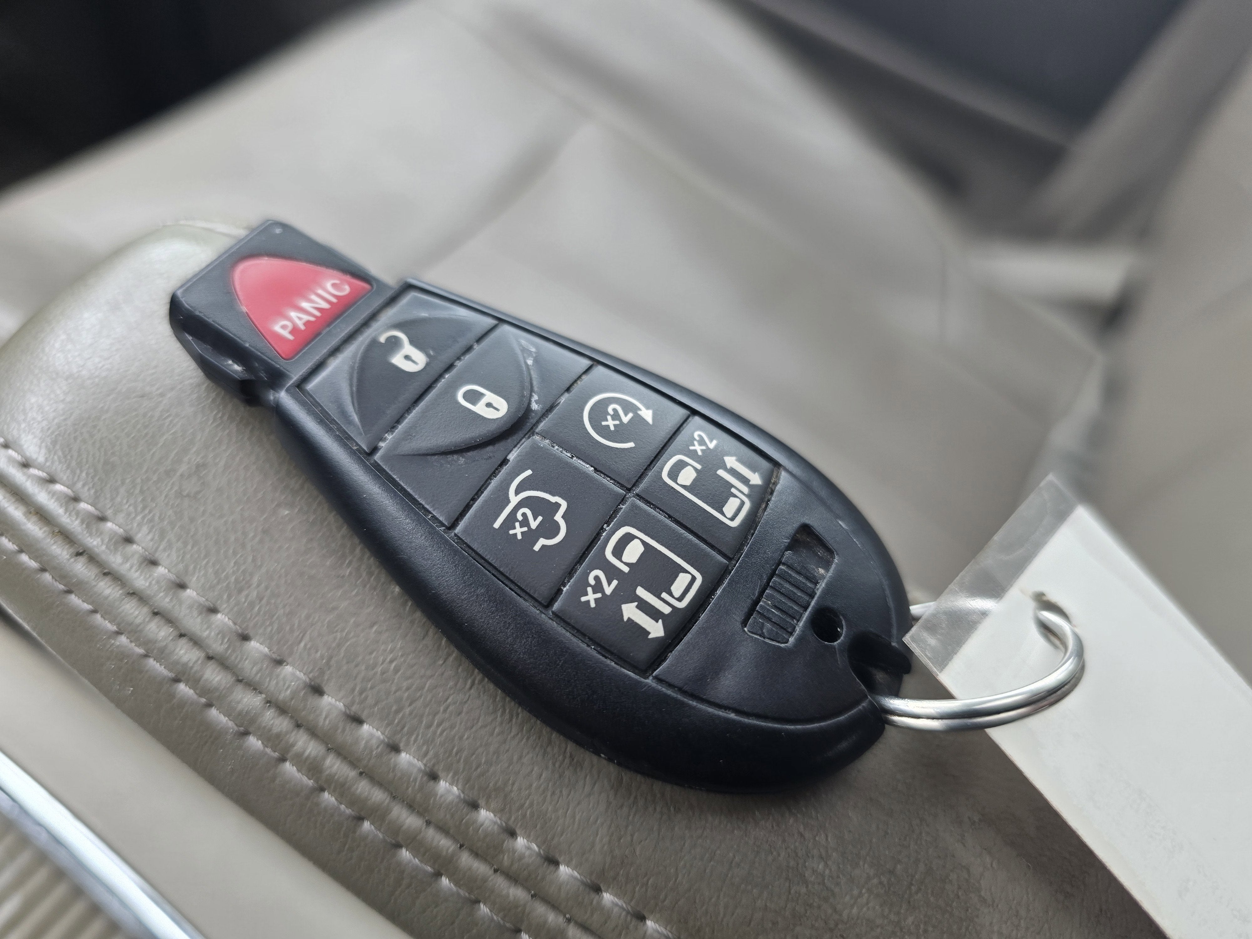 2012 Chrysler Town & Country Limited