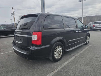 2012 Chrysler Town & Country Limited