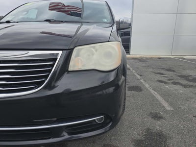 2012 Chrysler Town & Country Limited