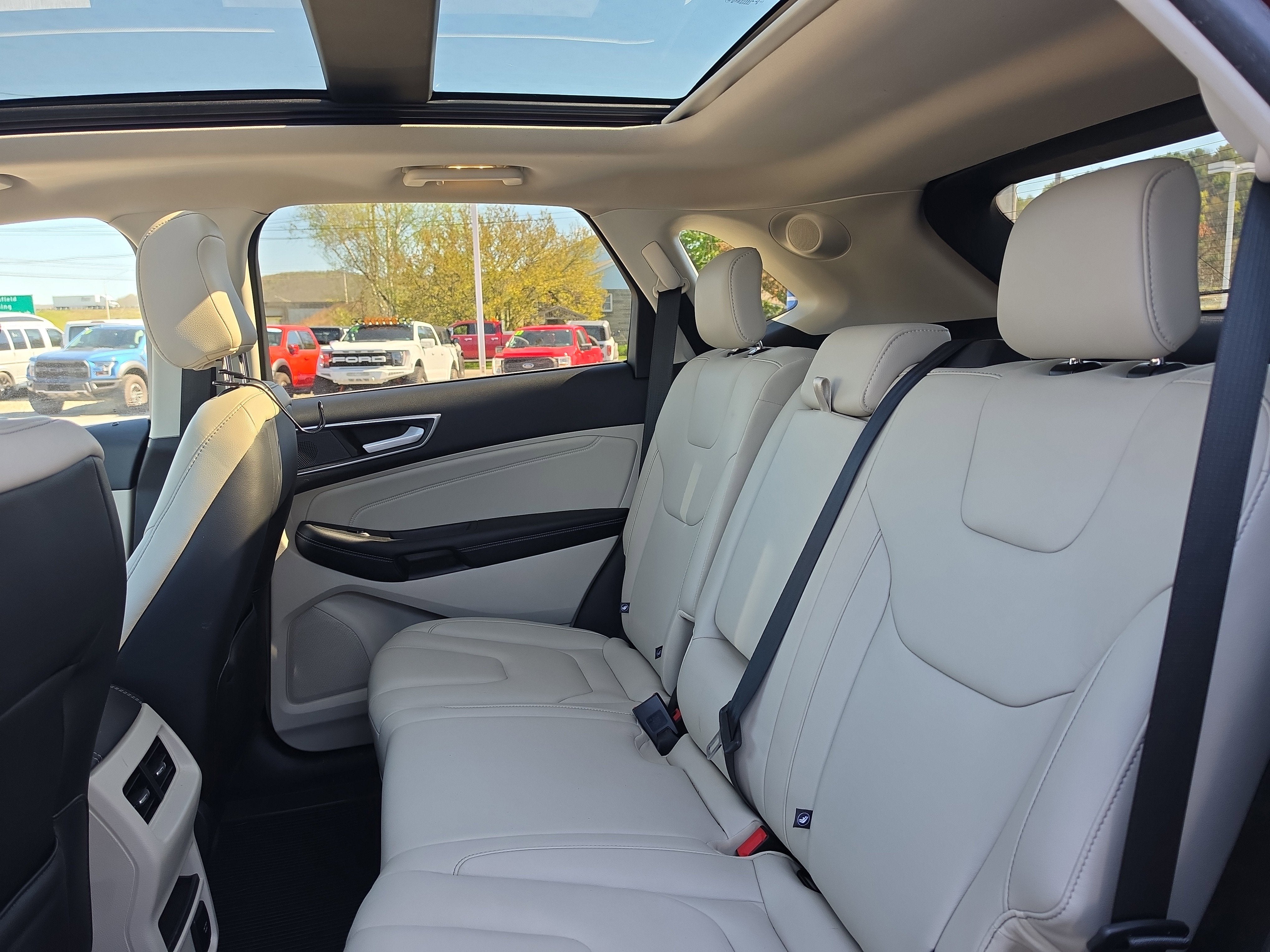2021 Ford Edge Titanium