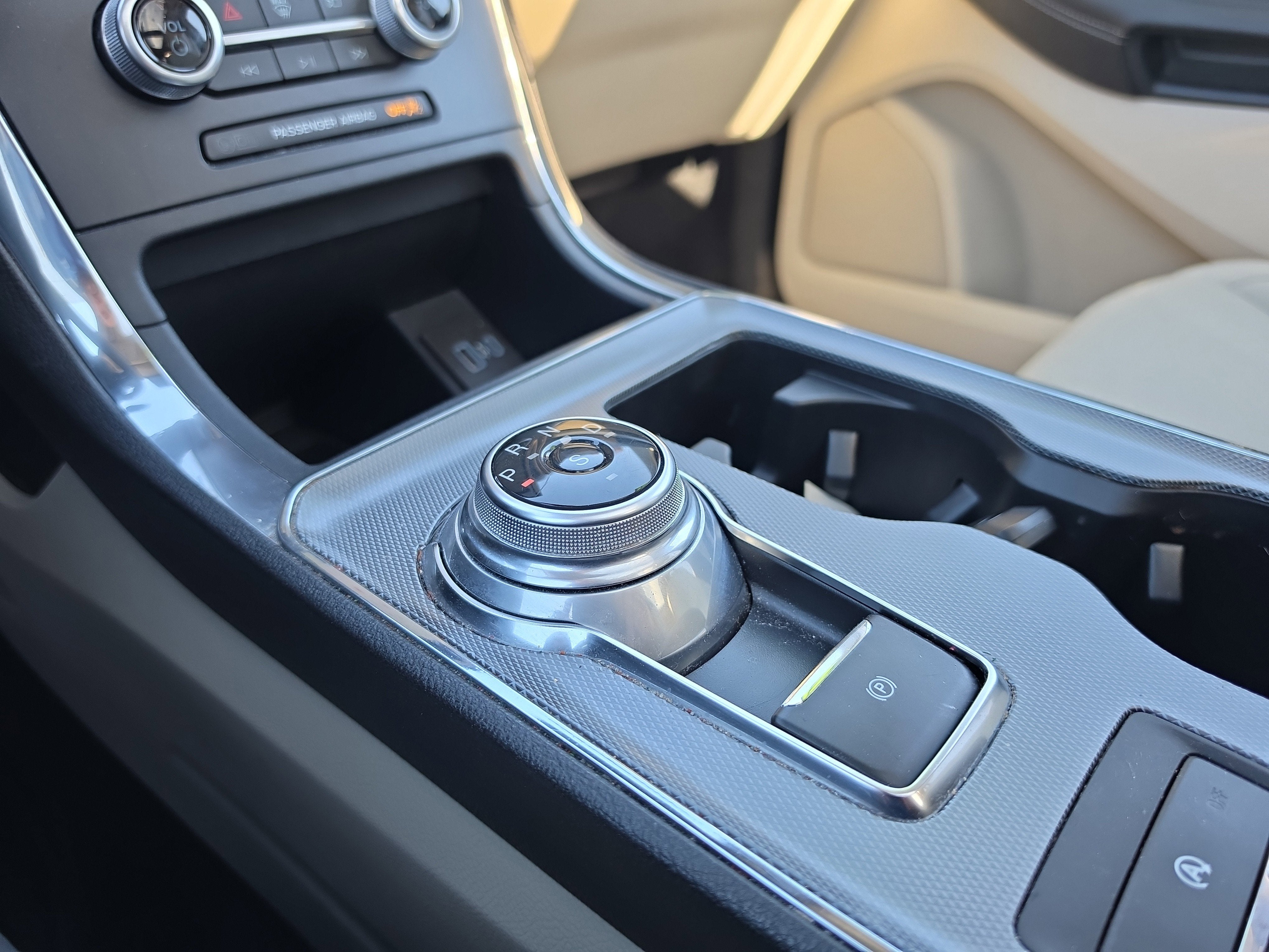 2021 Ford Edge Titanium