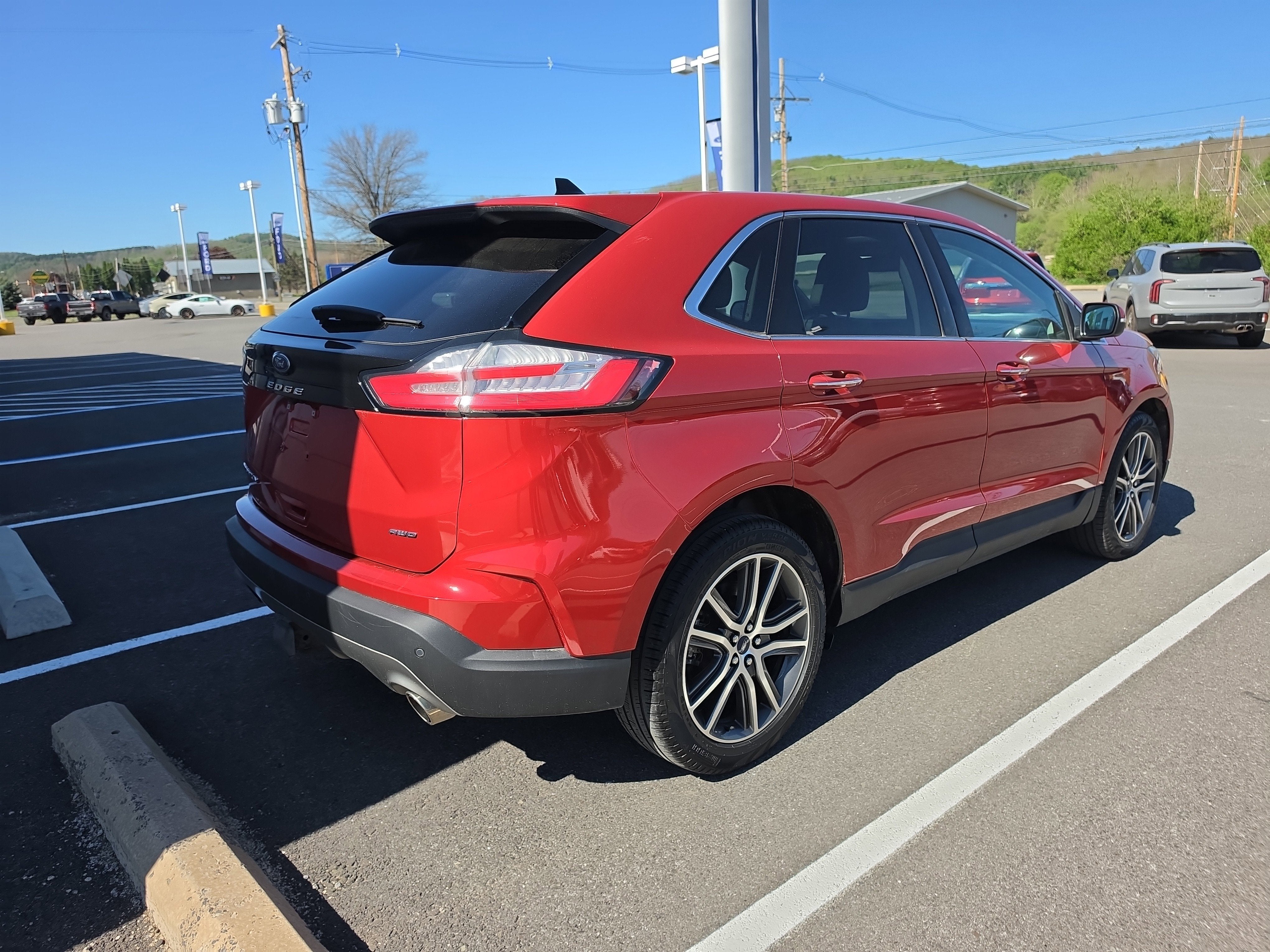 2021 Ford Edge Titanium