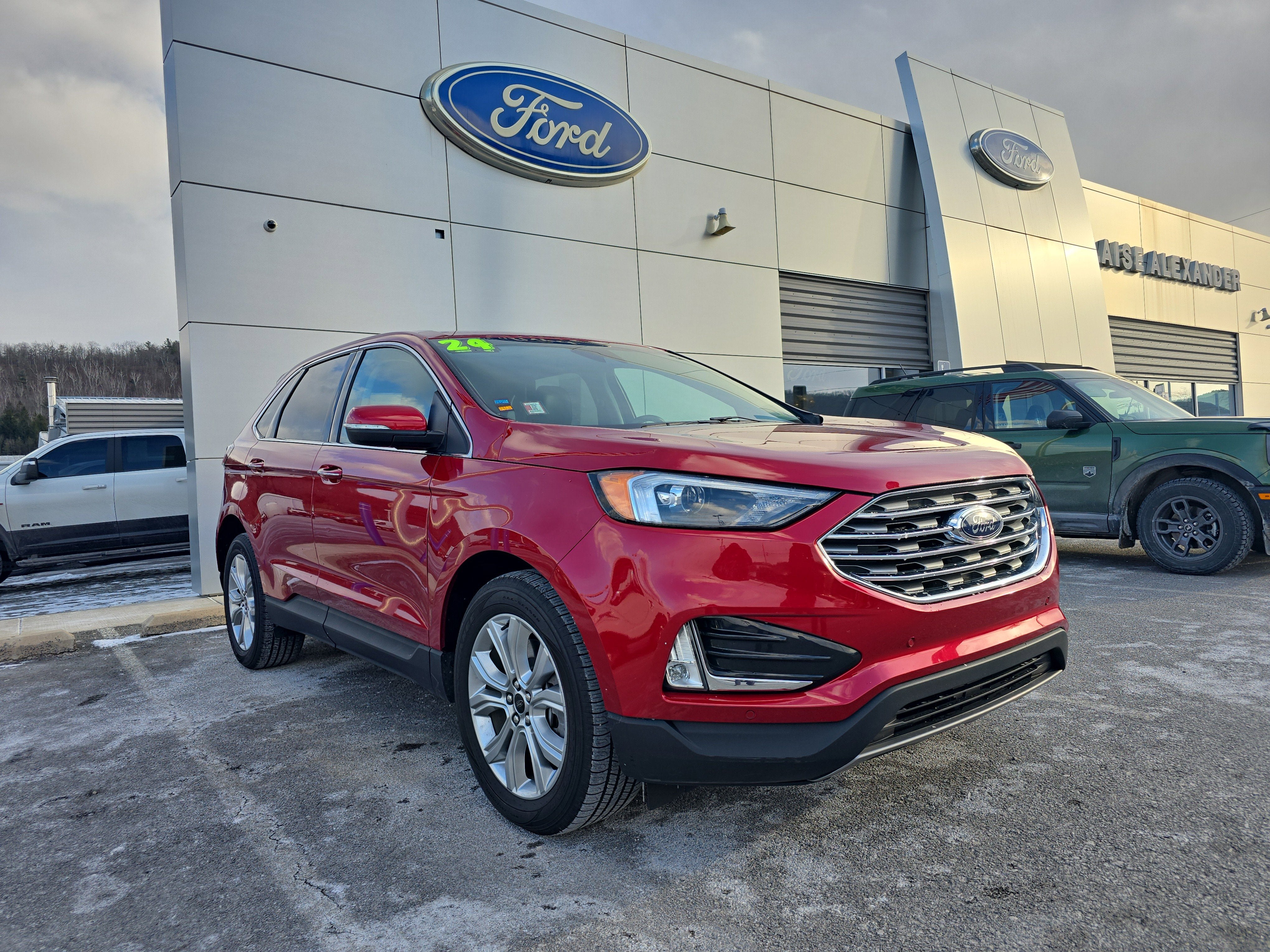 2024 Ford Edge Titanium