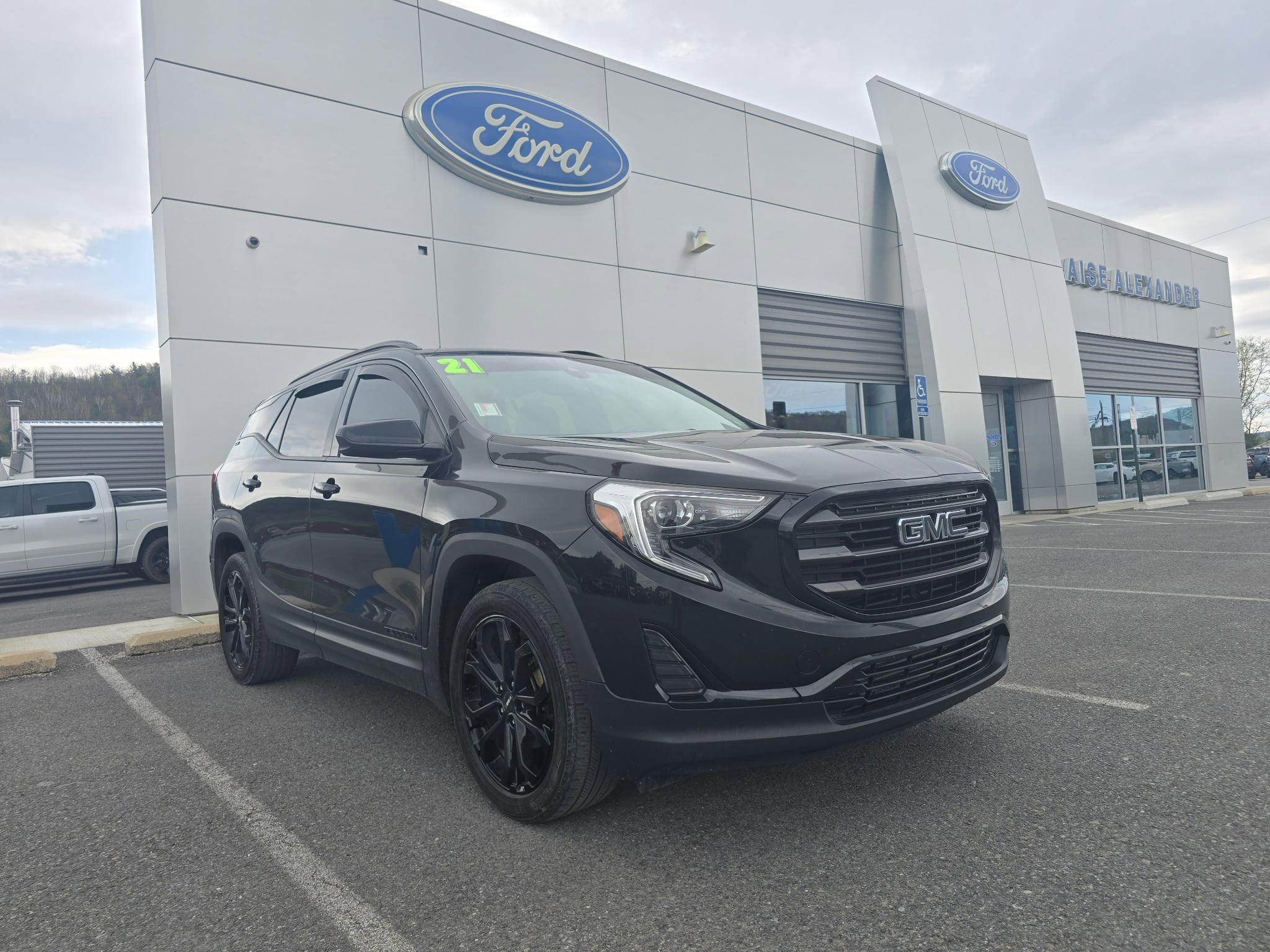 2021 GMC Terrain SLE