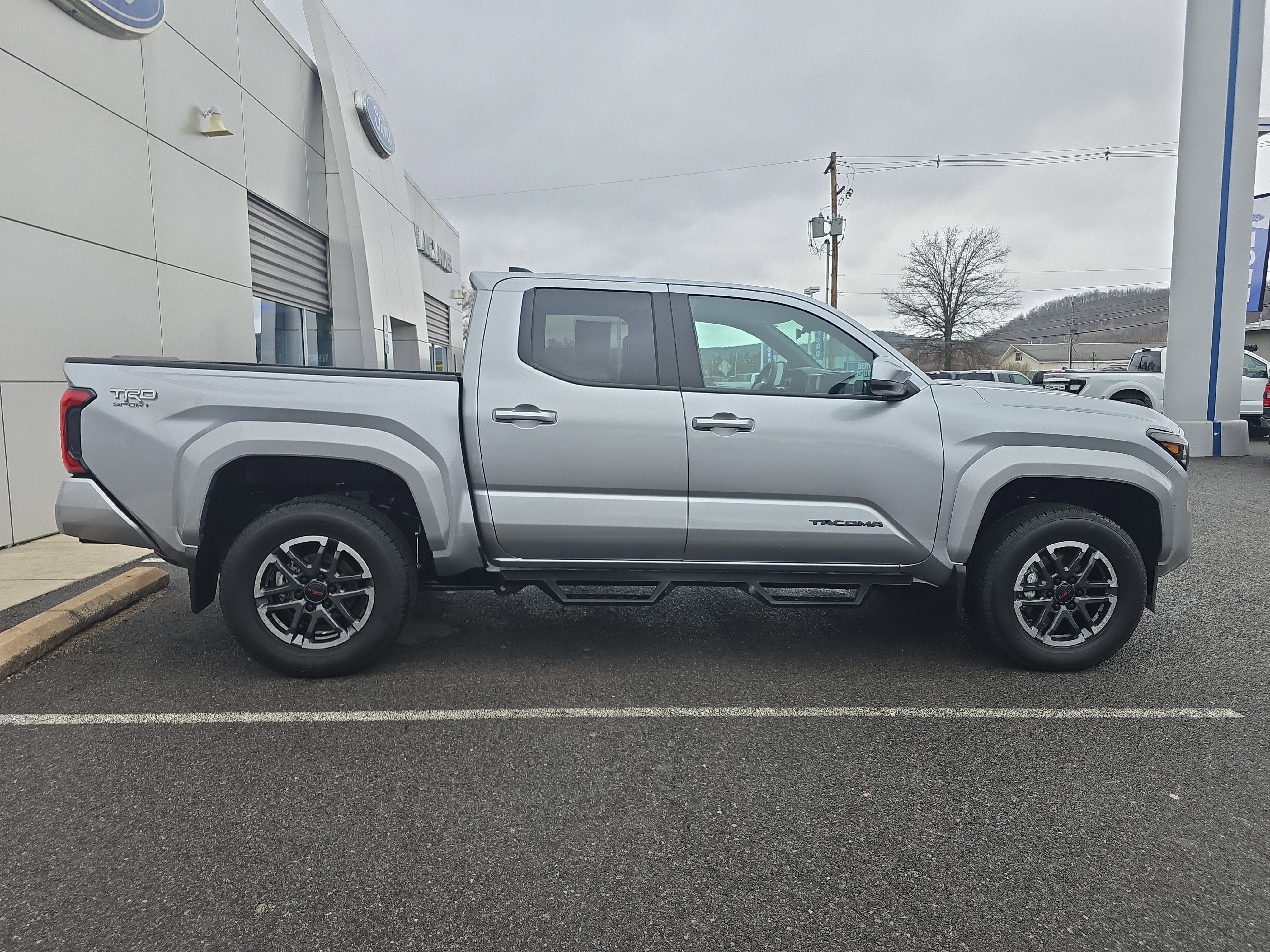 2025 Toyota Tacoma 4WD TRD Sport