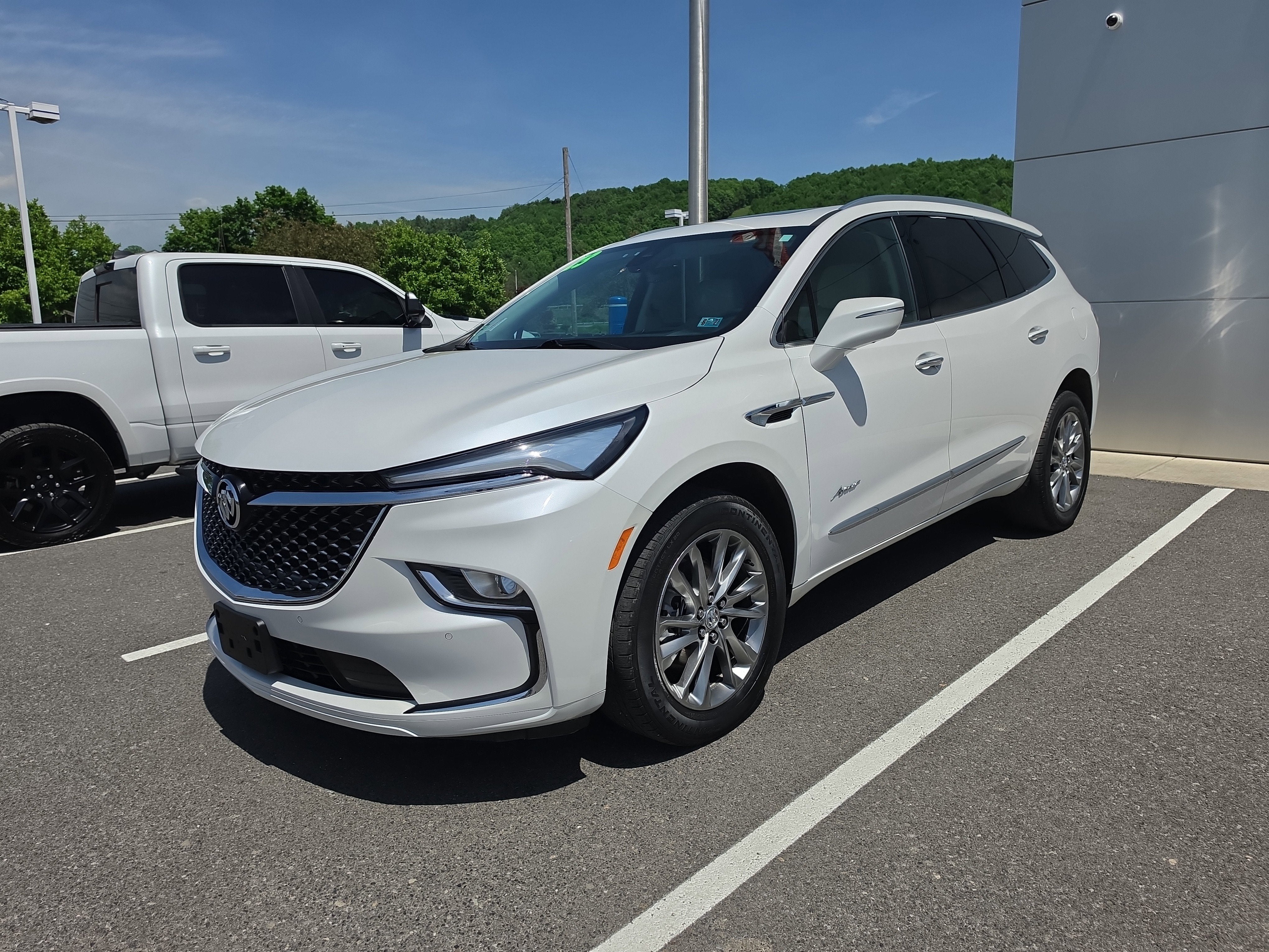 2023 Buick Enclave Avenir
