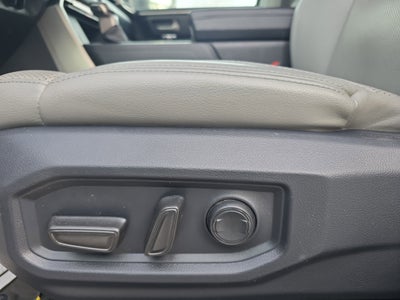 2023 Toyota Tundra 4WD SR5