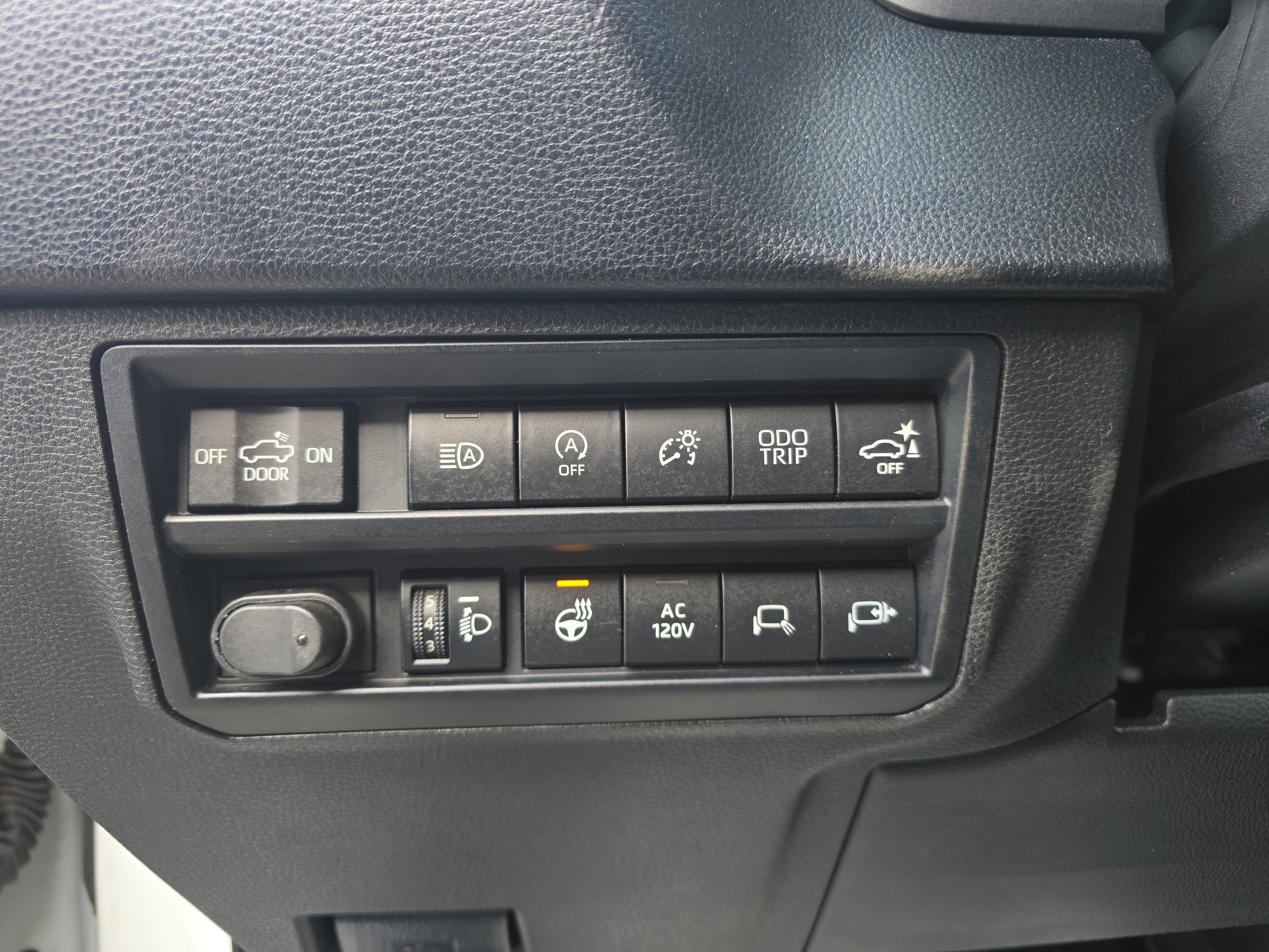 2023 Toyota Tundra 4WD SR5