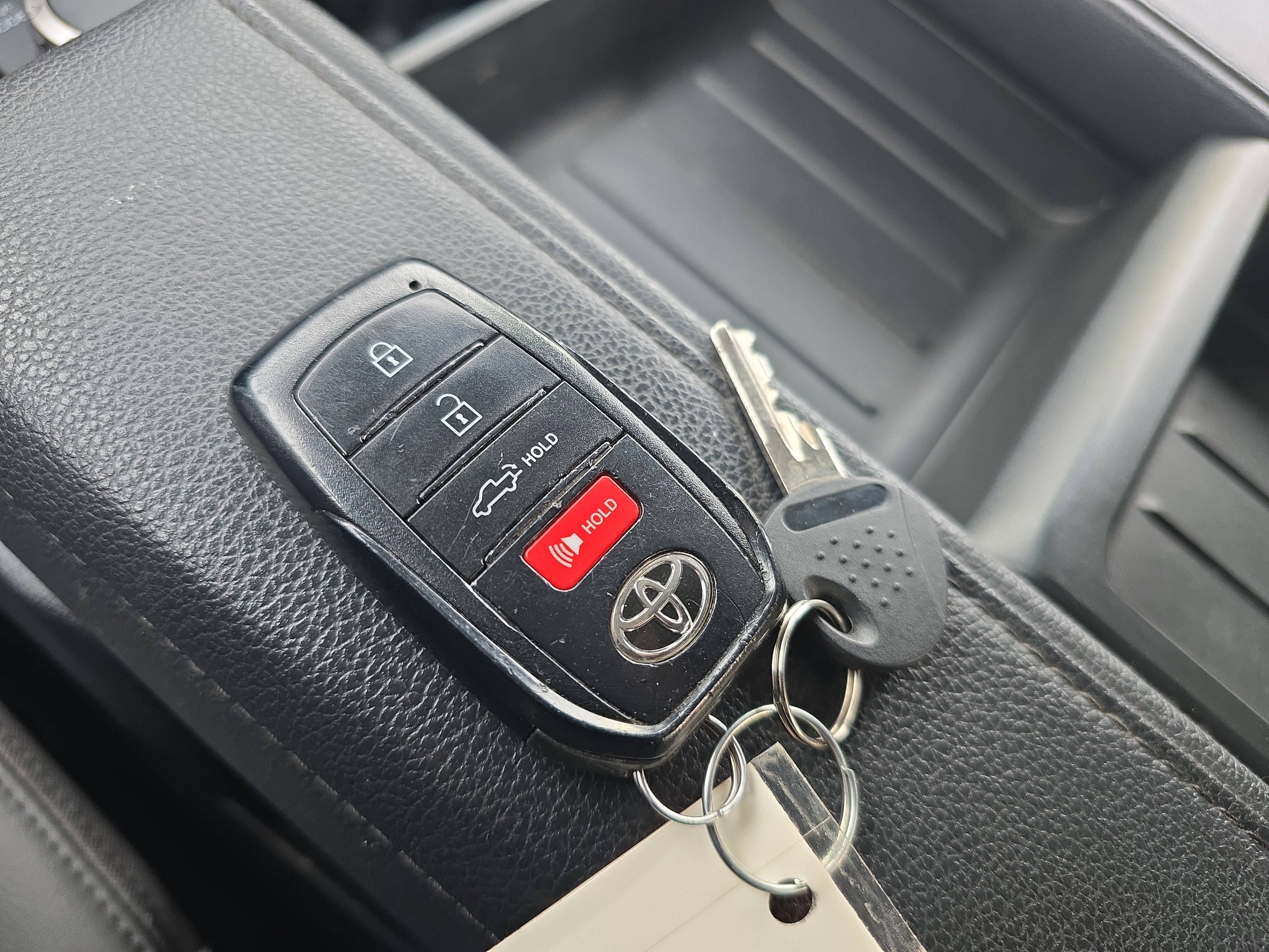 2023 Toyota Tundra 4WD SR5