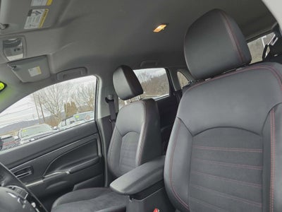 2025 Mitsubishi Outlander Sport SE