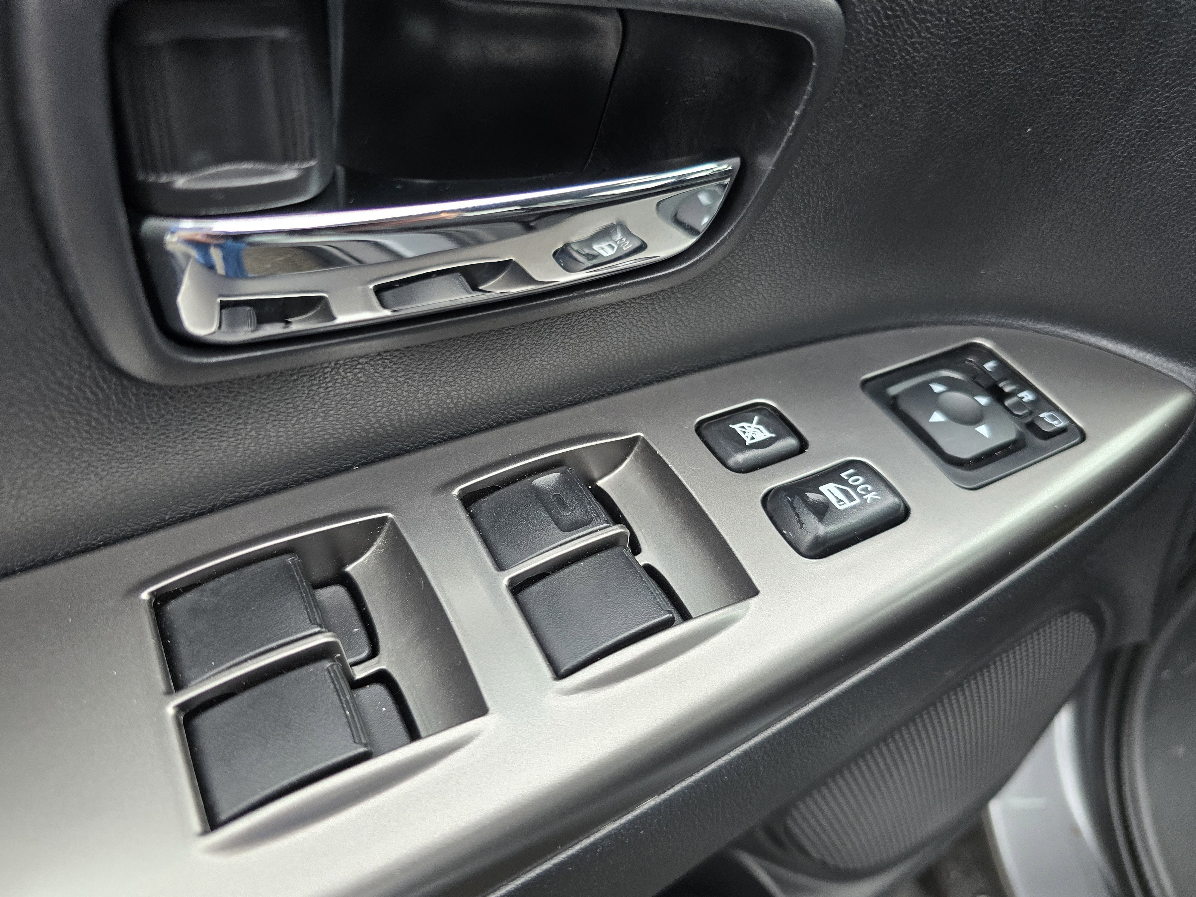 2025 Mitsubishi Outlander Sport SE