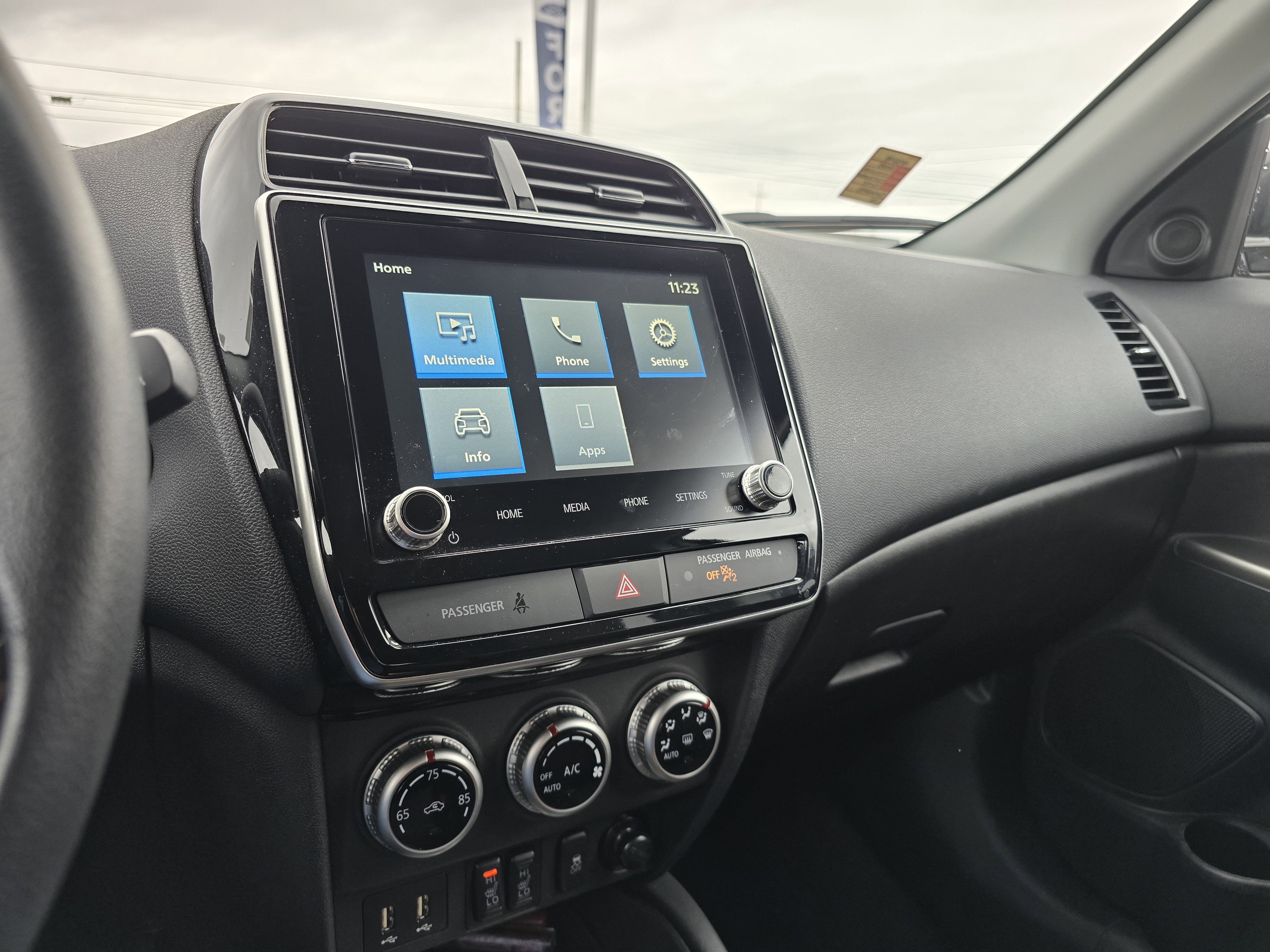 2025 Mitsubishi Outlander Sport SE