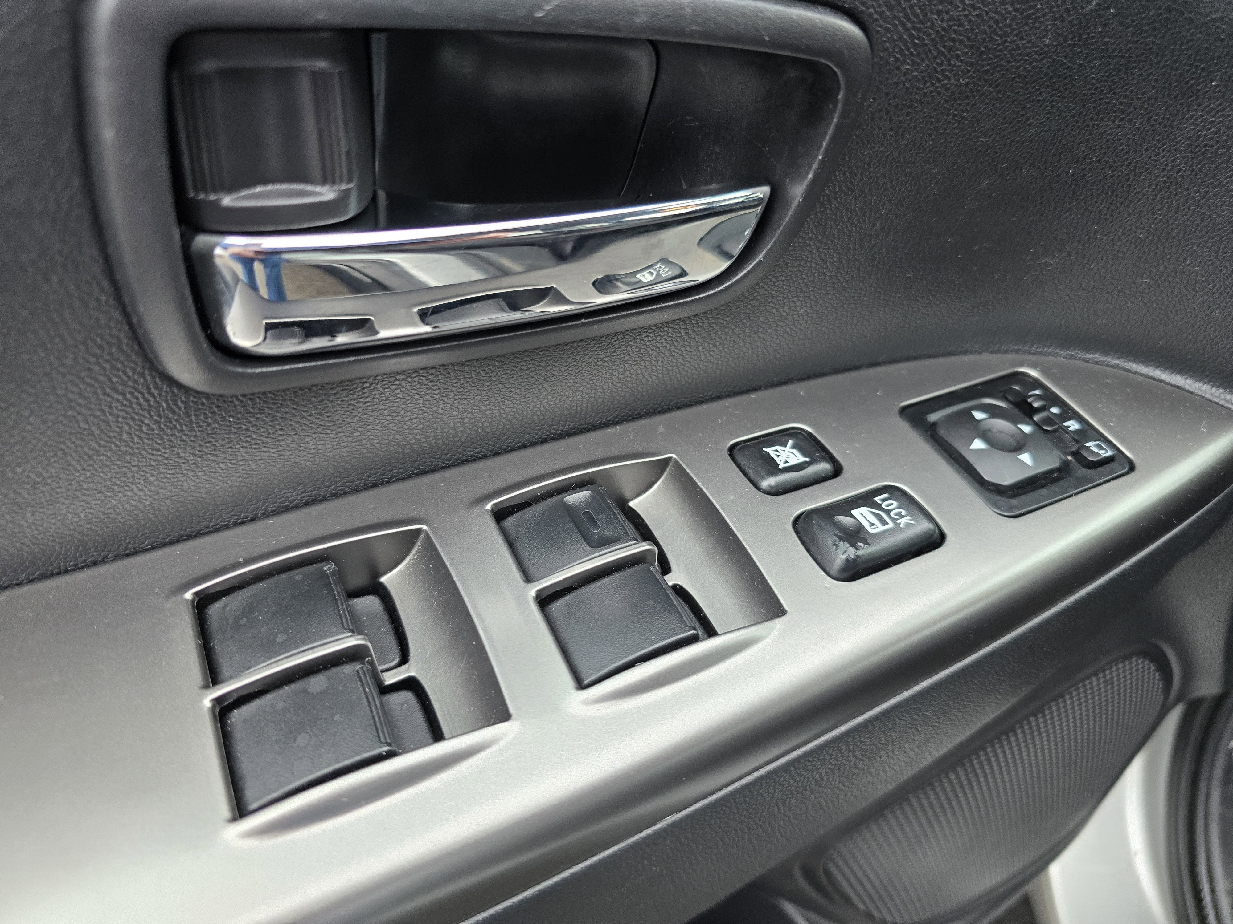 2025 Mitsubishi Outlander Sport SE