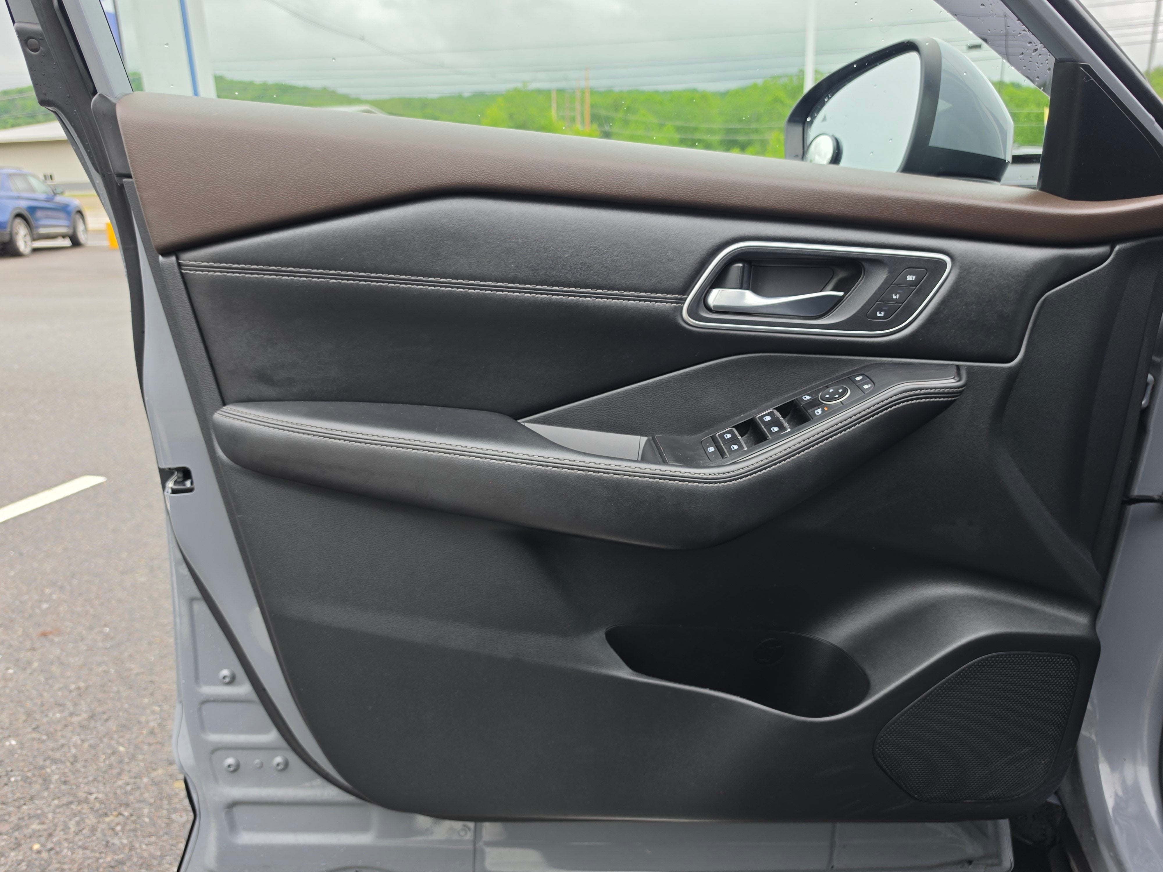 2022 Nissan Rogue Platinum