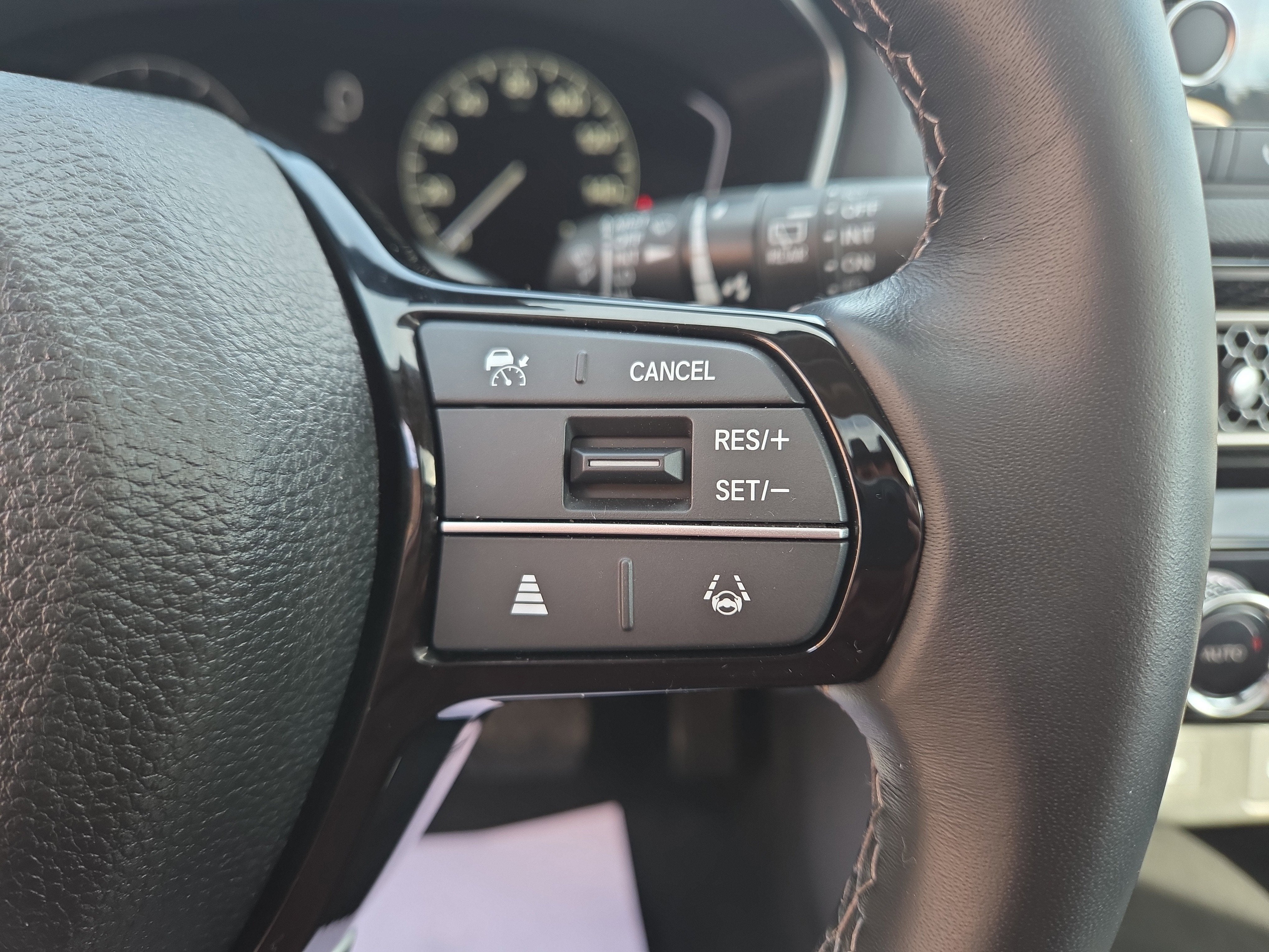 2024 Honda Civic Hatchback EX-L