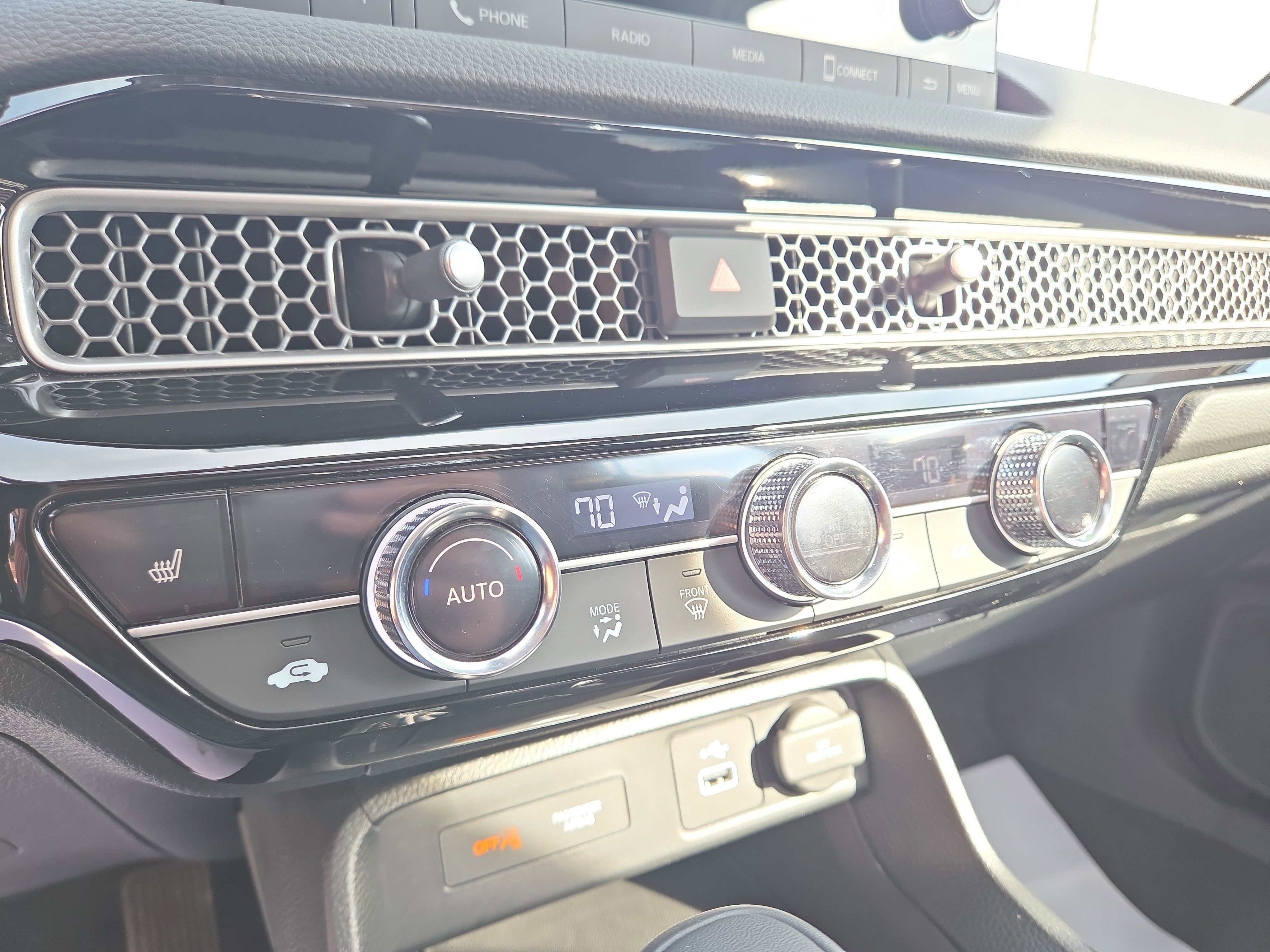 2024 Honda Civic Hatchback EX-L