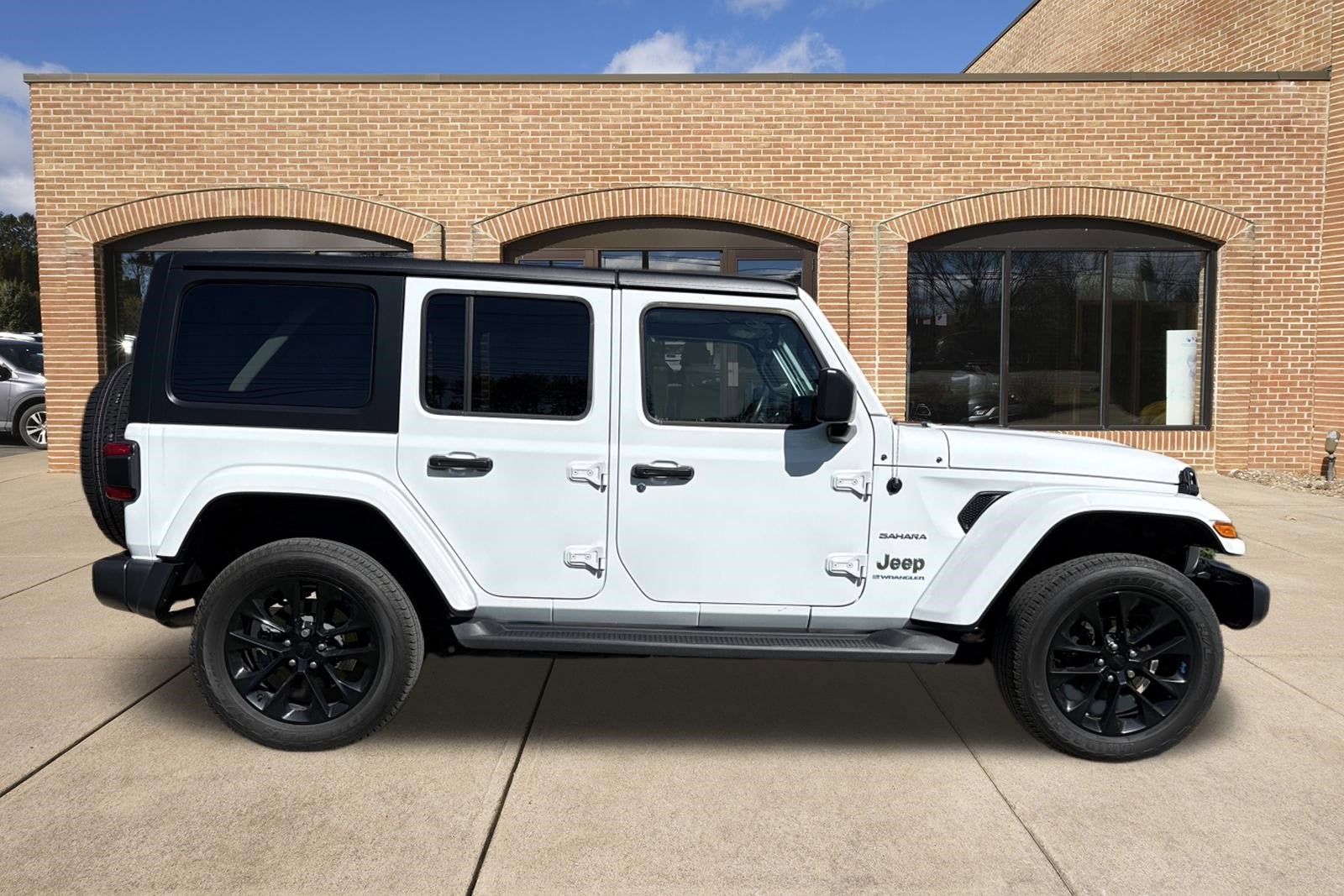 2023 Jeep Wrangler 4xe Sahara