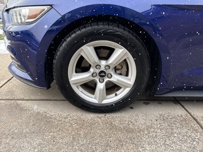 2016 Ford Mustang V6